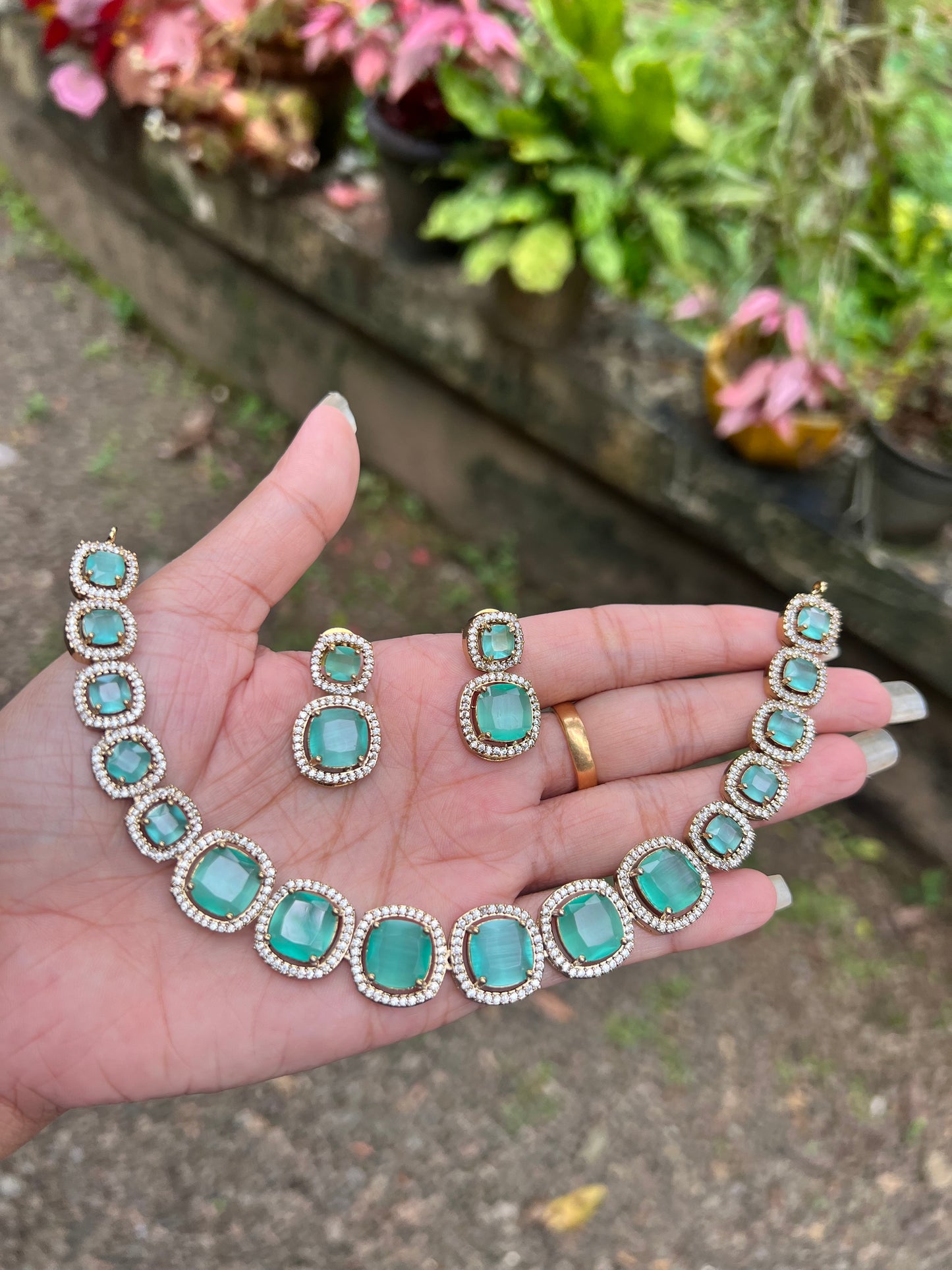 Premium quality ad stone antique gold necklace product code N189