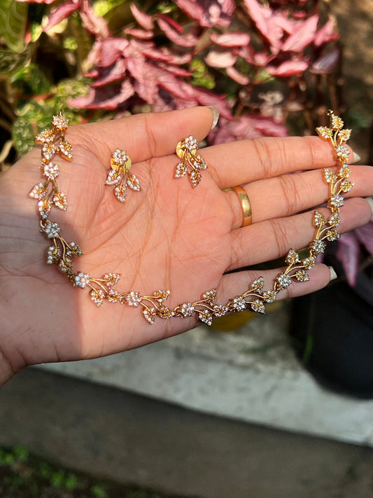Premium ad flower leaf necklace product code 1089