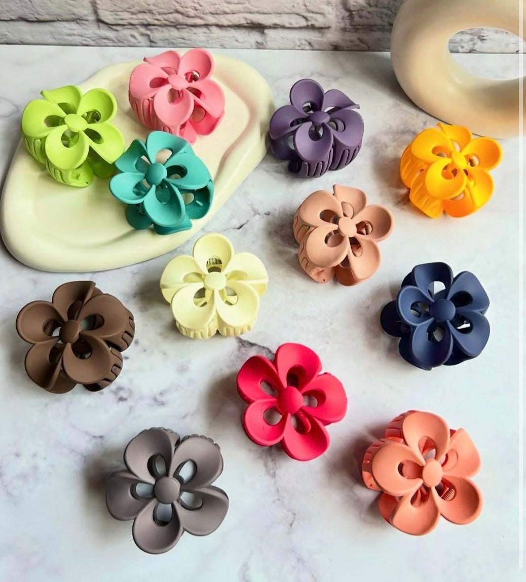 Premium Korean cute flower hair claw clips product code 1016