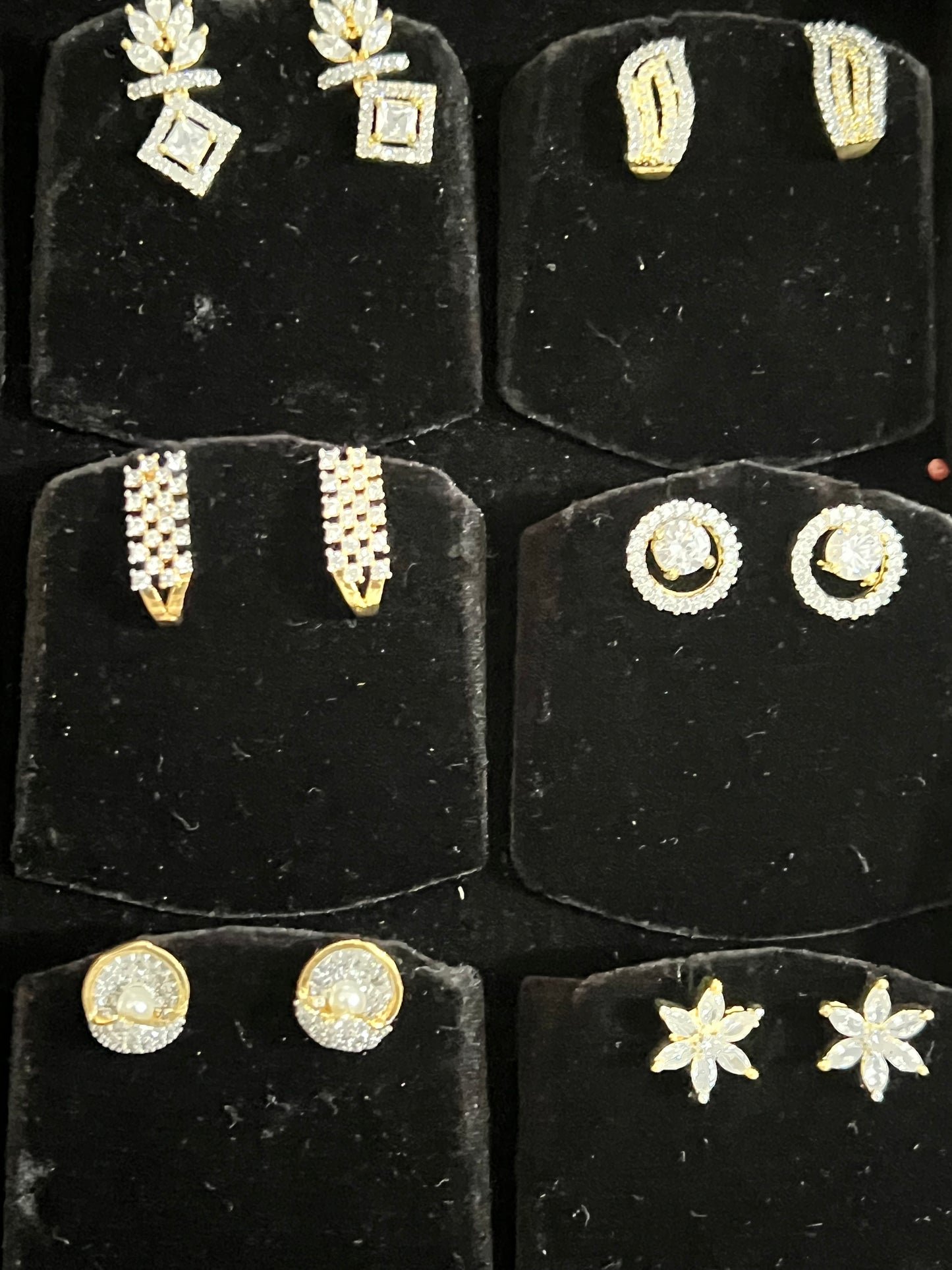 Premium quality ad daimond finish studs product code E69