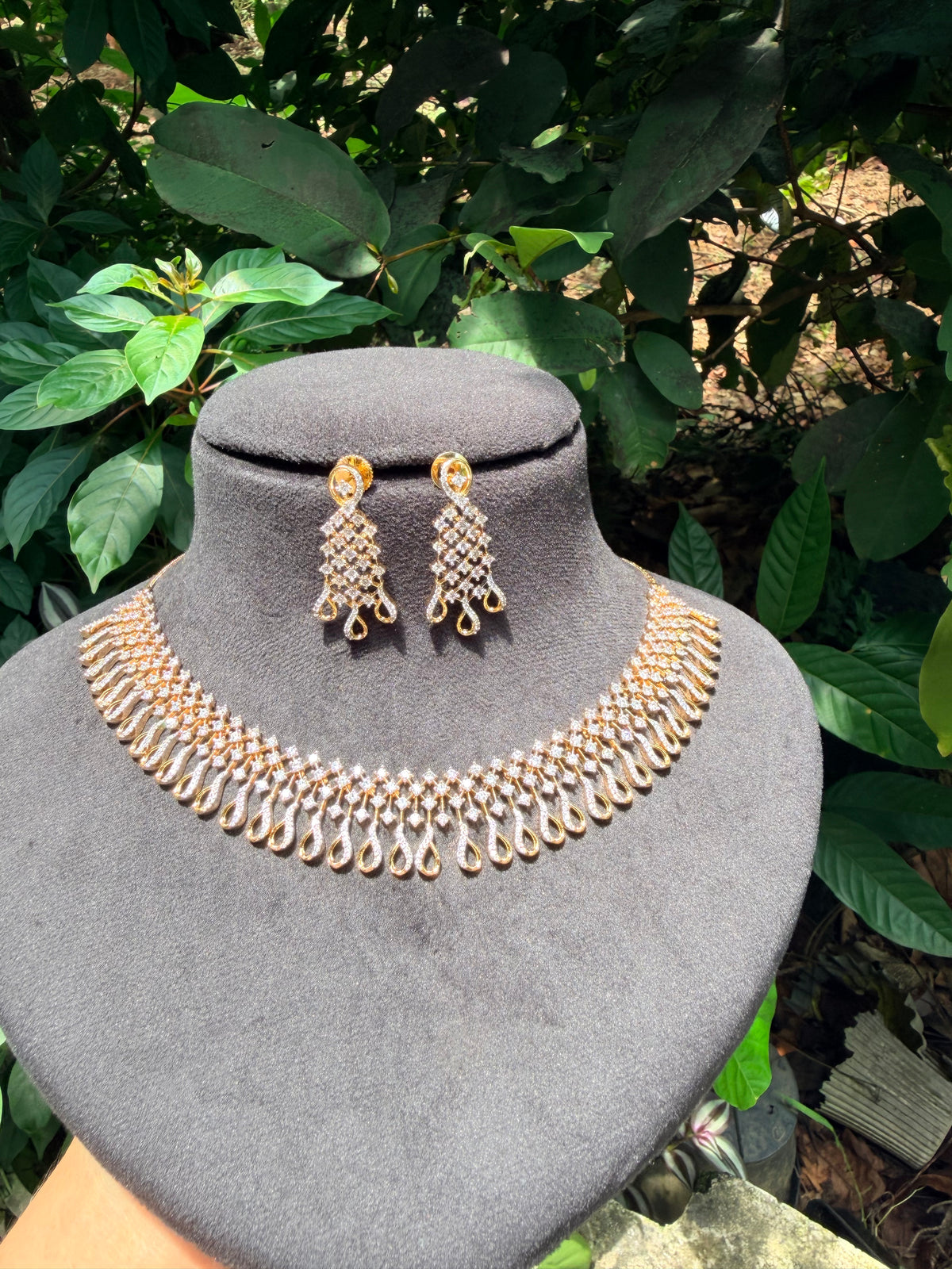 Premium diamond finish Bridal necklace set product code D431