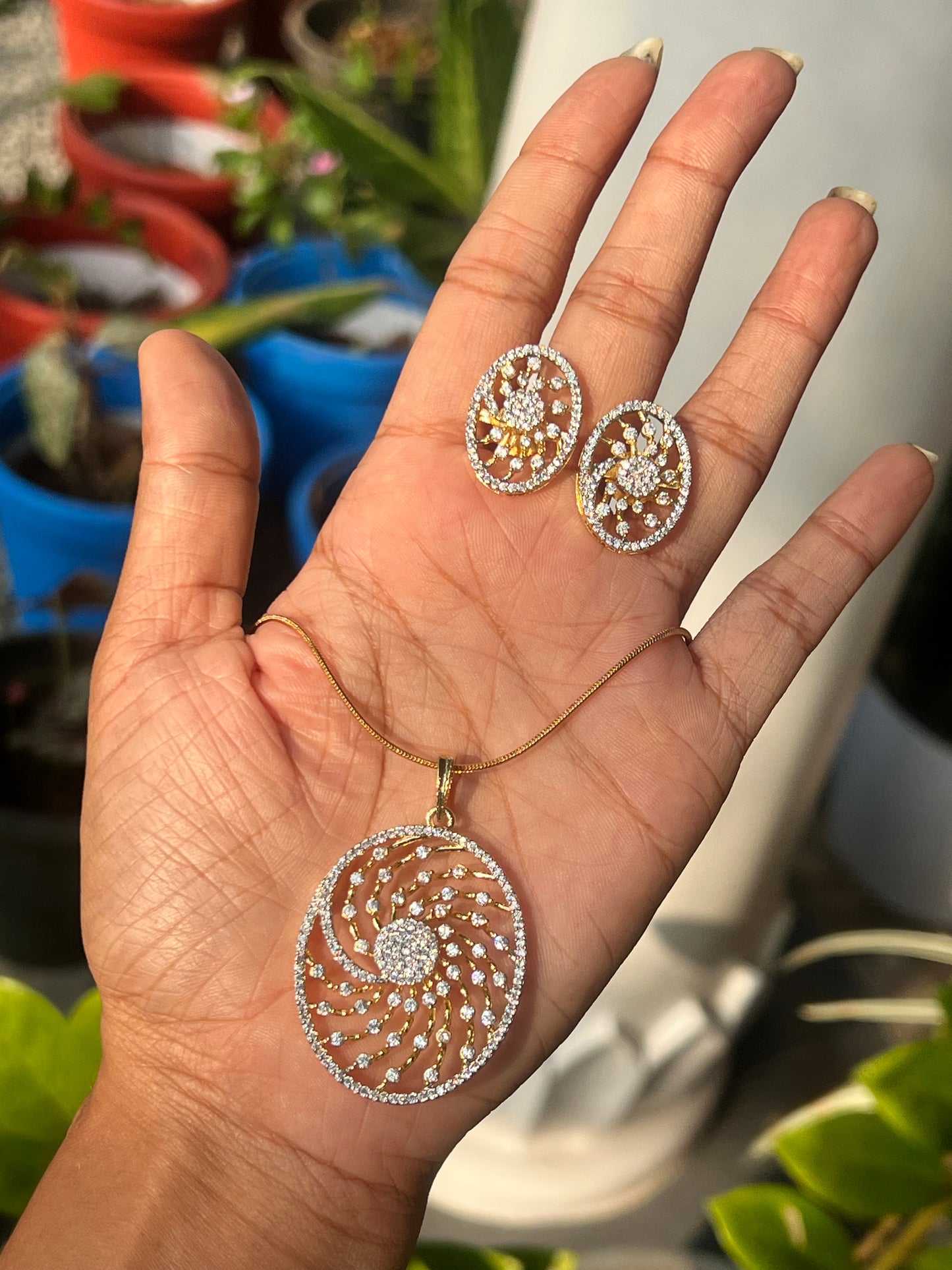 Premium party wear diamond finish pendant set product code D120
