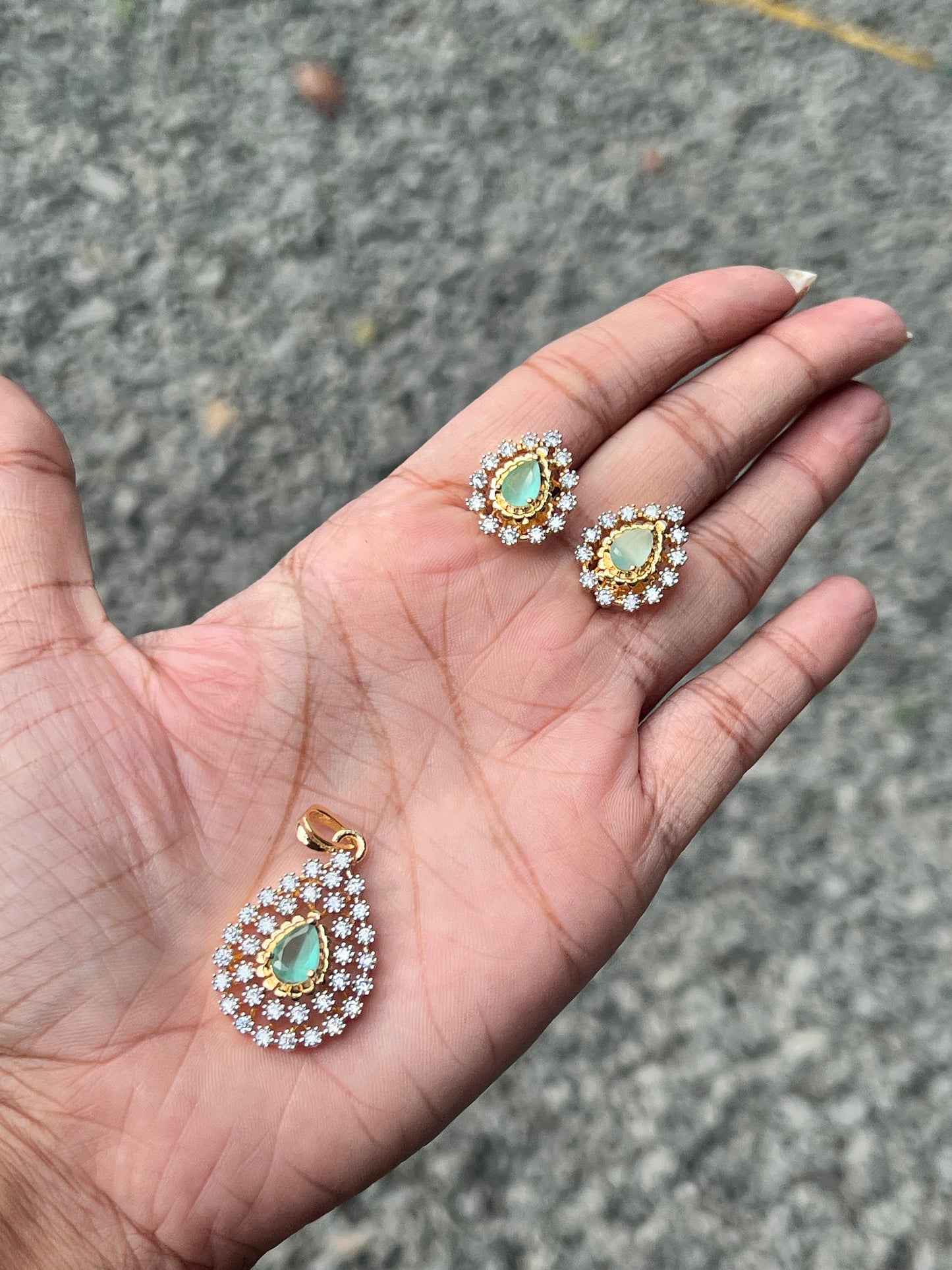 Premium diamond finish pendant set product code 63