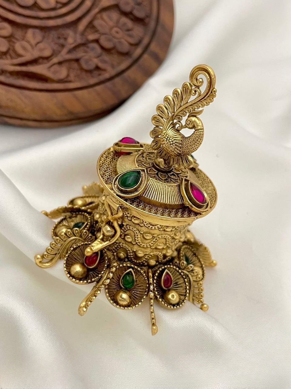 Bridal gold plated kum kum box