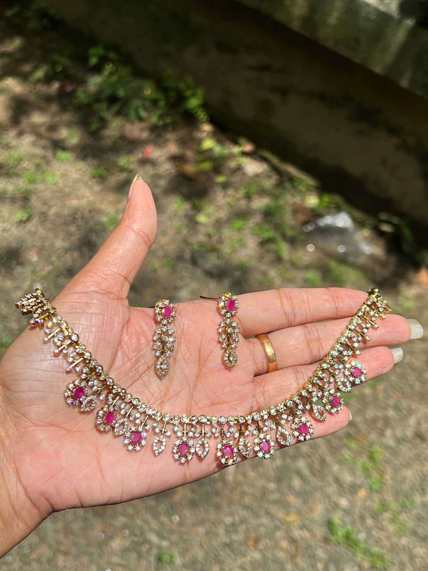 Premium trending ad necklace product code N128