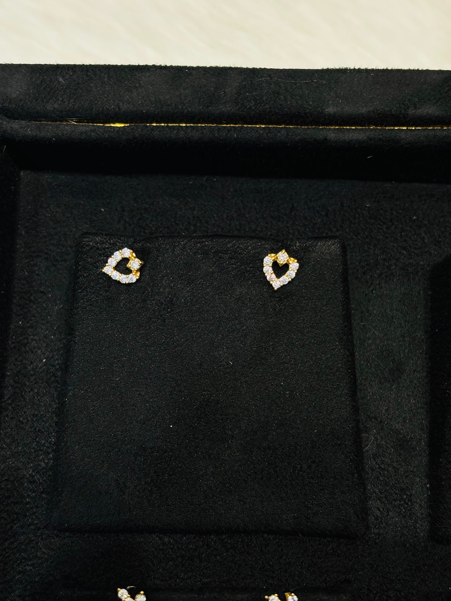 Premium gold plated ad daily wear screw back second studs/small studs product code E66