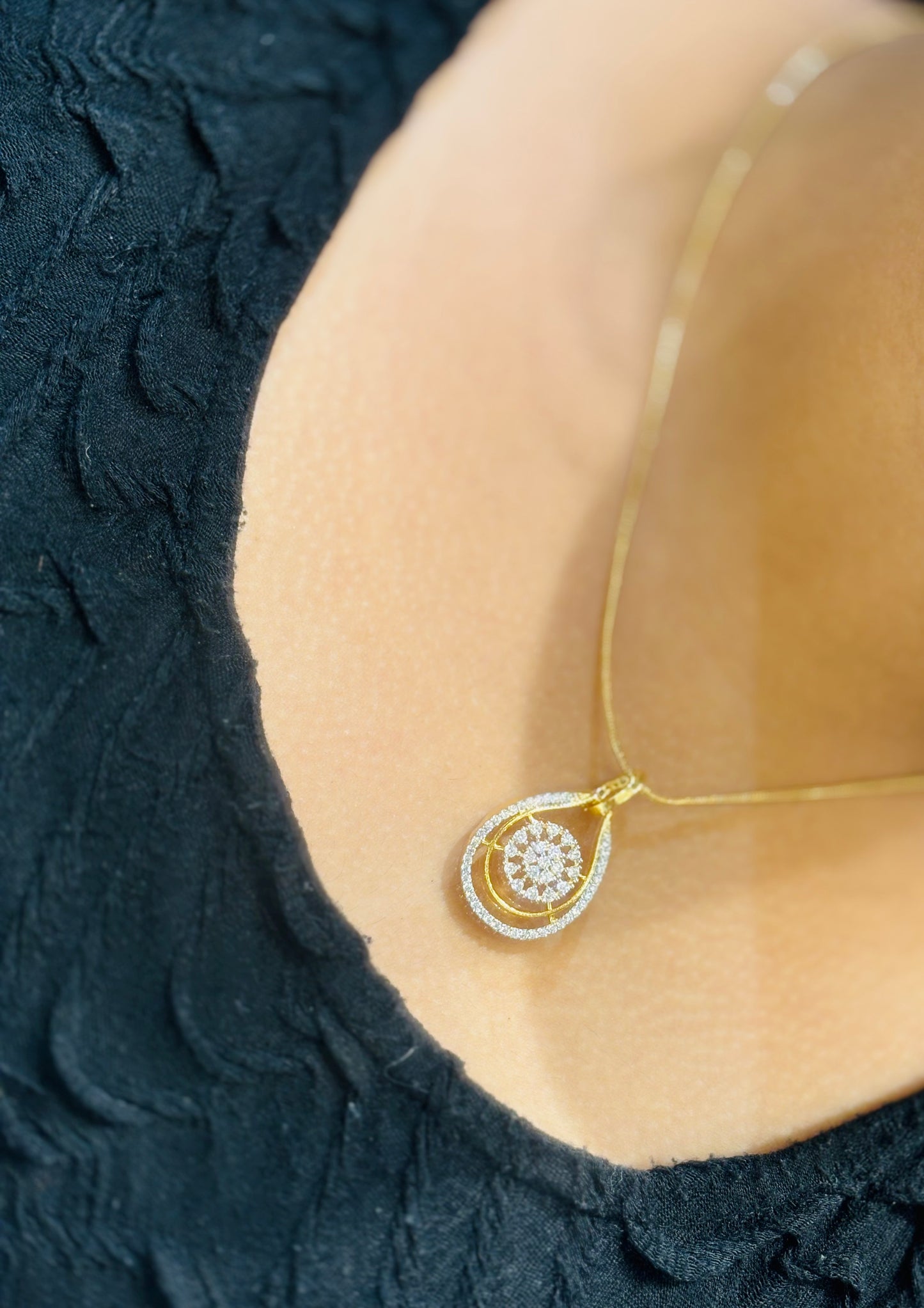 Premium daimond replica pendant set with chain product code N388