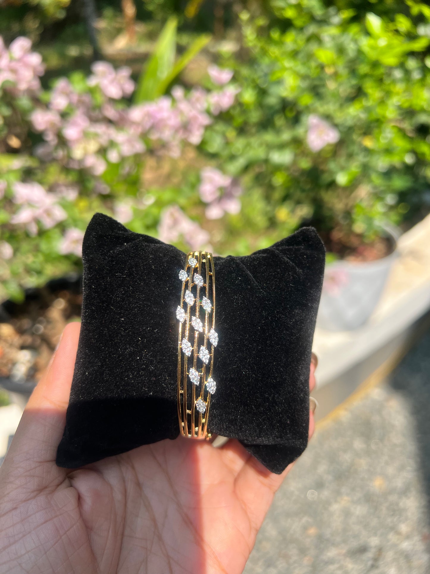 Premium party wear diamond finish openable bracelet product code B116