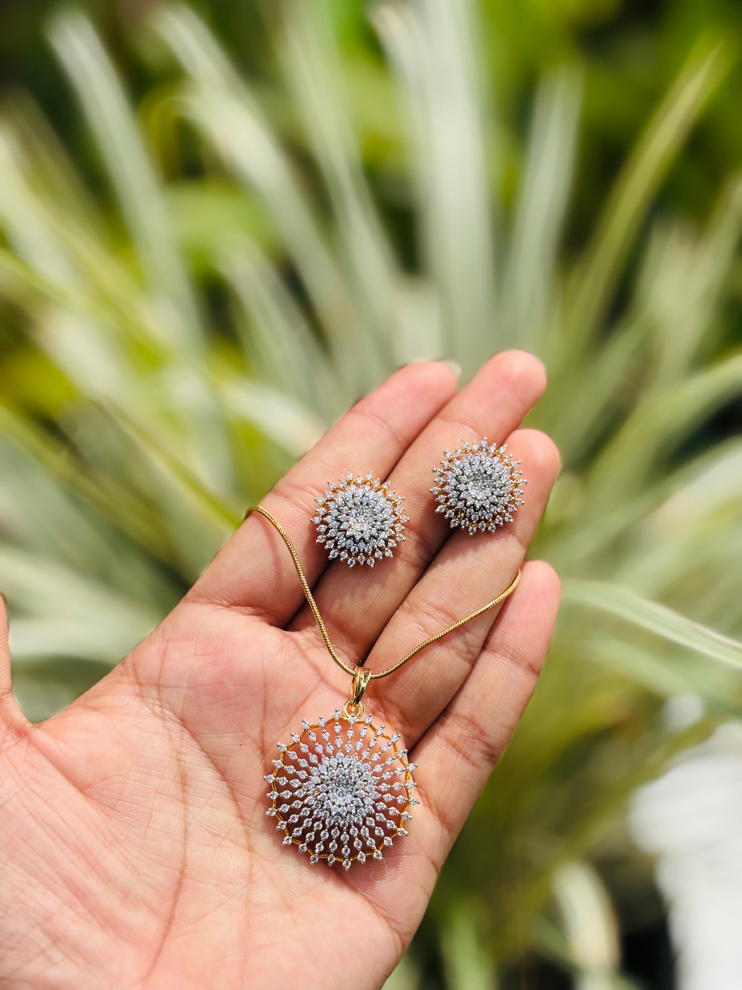 Premium daimond replica pendant set with chain product code N388