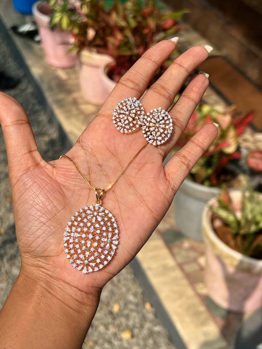 Premium diamond finish pendant chain set product code D68