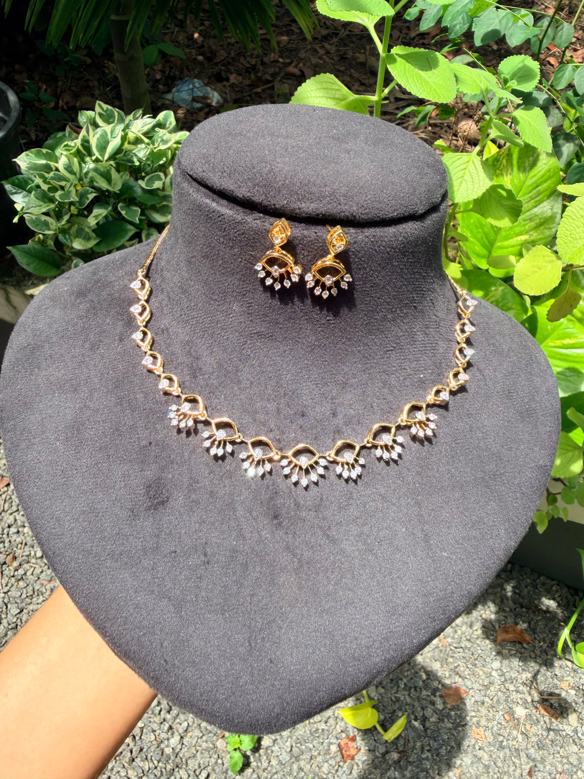 Premium diamond finish bridal necklace set Product code D438