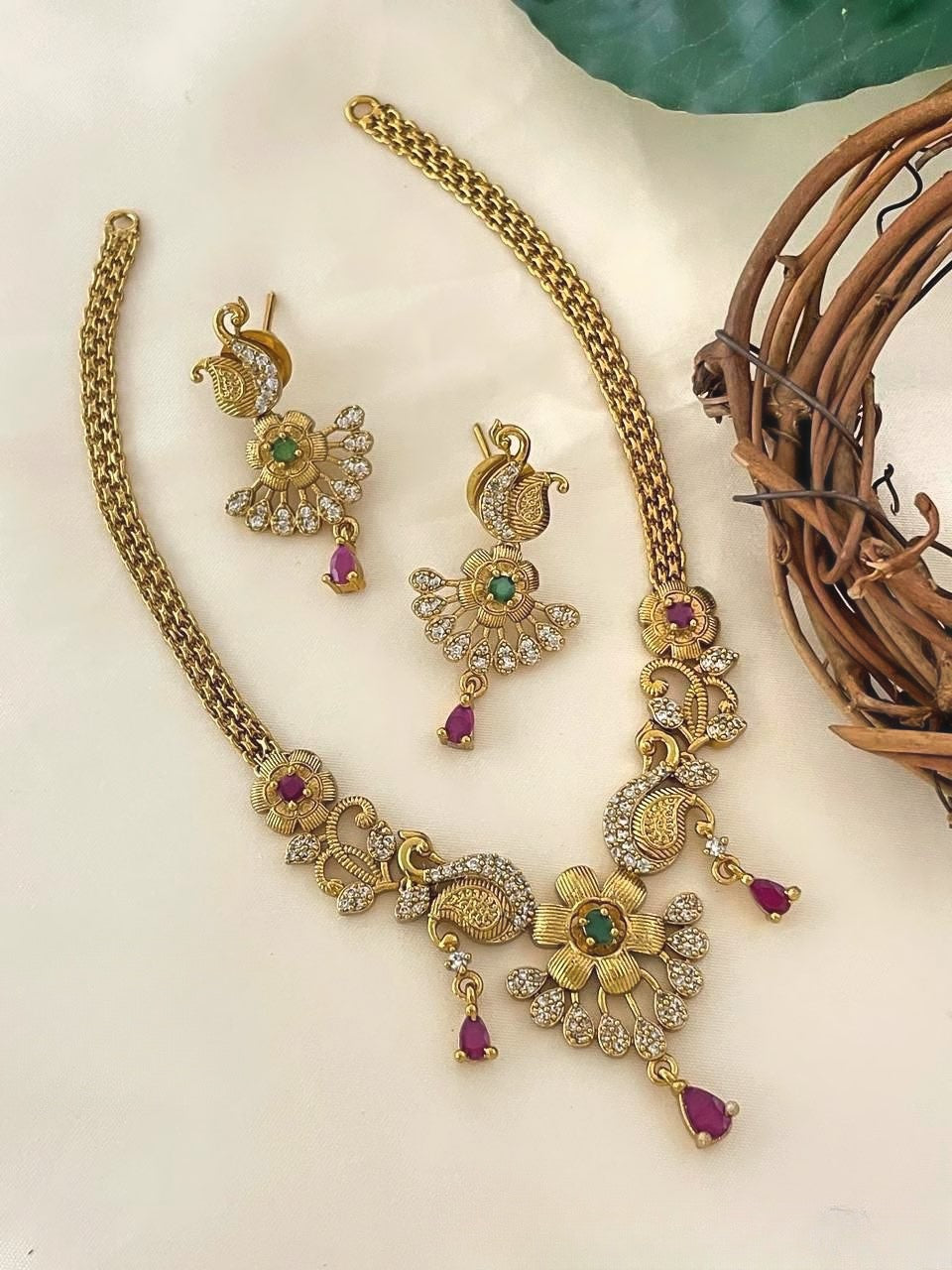 Premium Radiant Floral Elegance Bridal Necklace Set