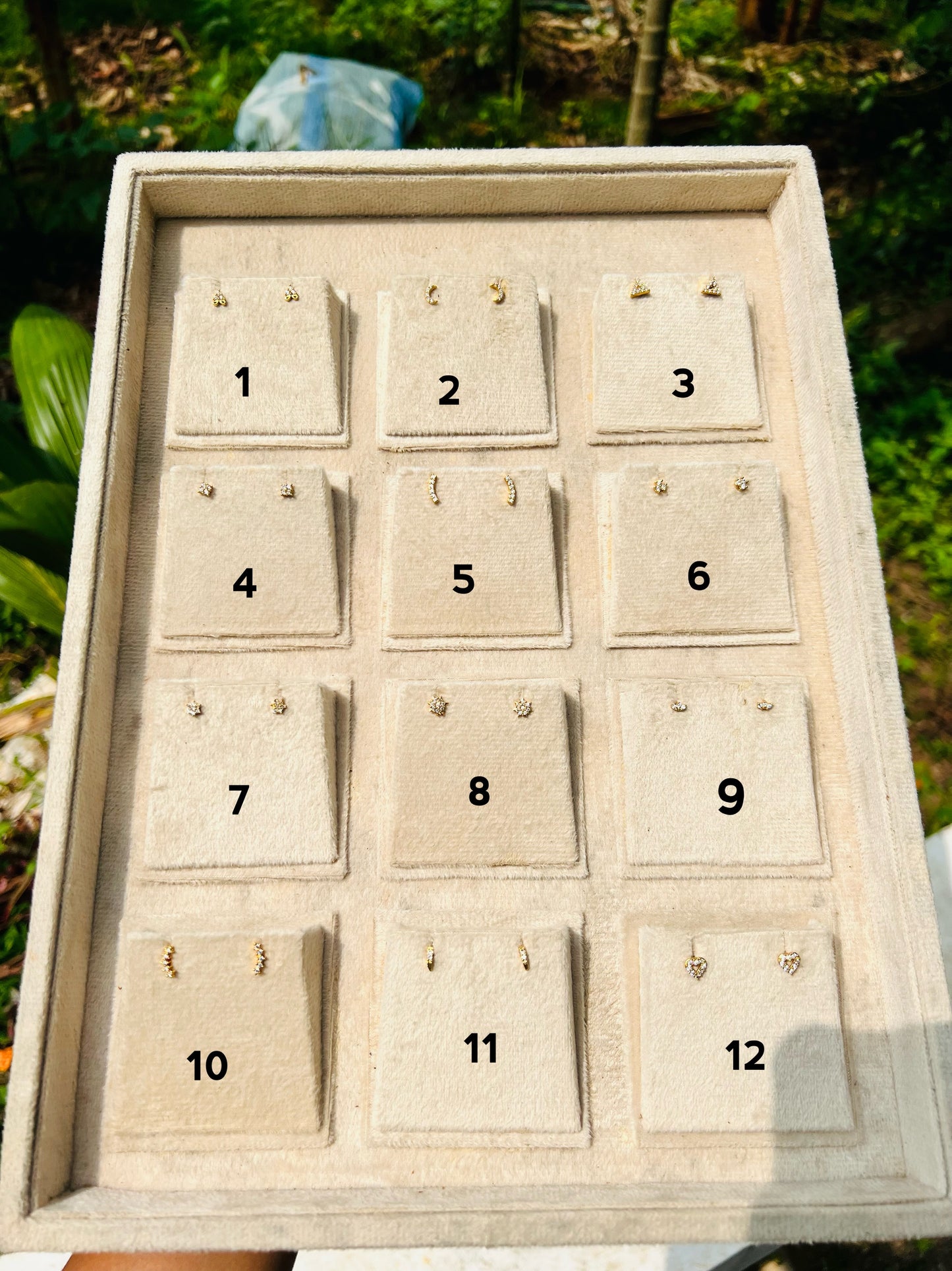 Premium gold plated daily wear ad second stud (pair )screw back product code E03