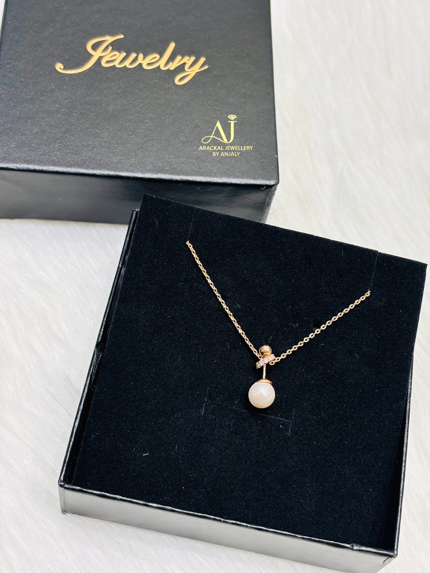 Premium Anti tarnish 18k gold plated pendant chain set product code N40