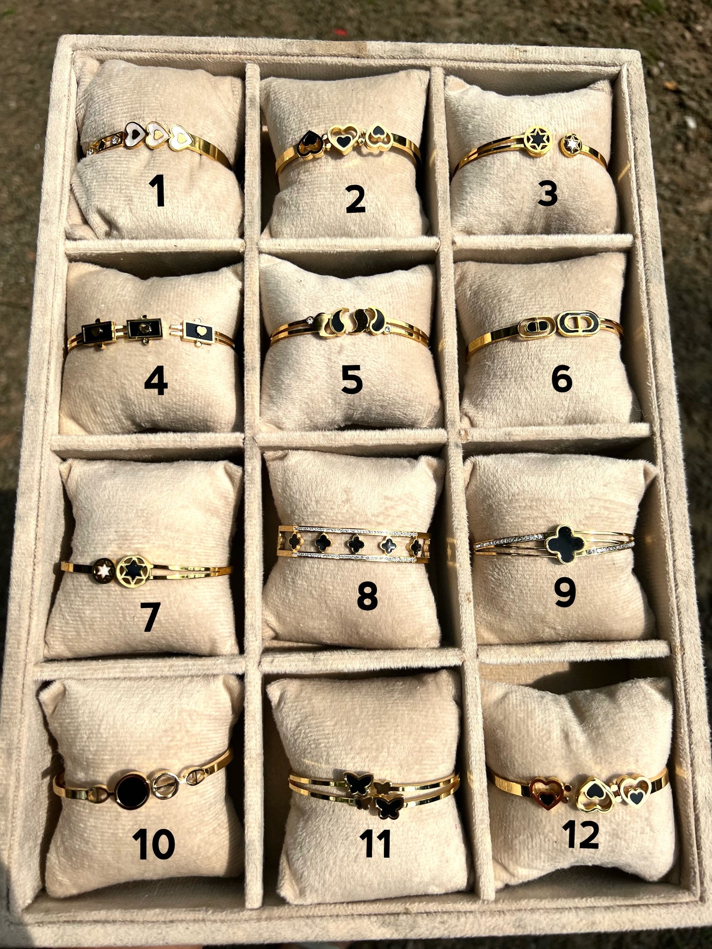 Premium quality stainless steel anti tarnish daily wear openabel bracelet(suitable for 2.4 to 2.8) product code B87