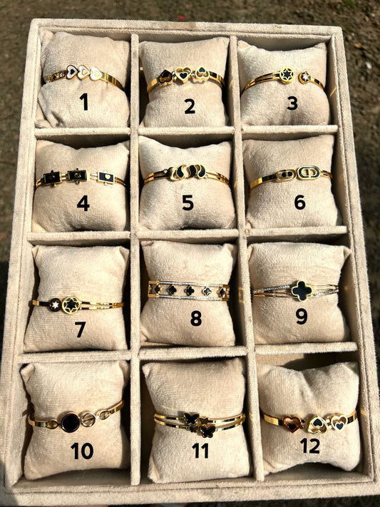 Premium quality stainless steel anti tarnish daily wear openabel bracelet(suitable for 2.4 to 2.8) product code B87