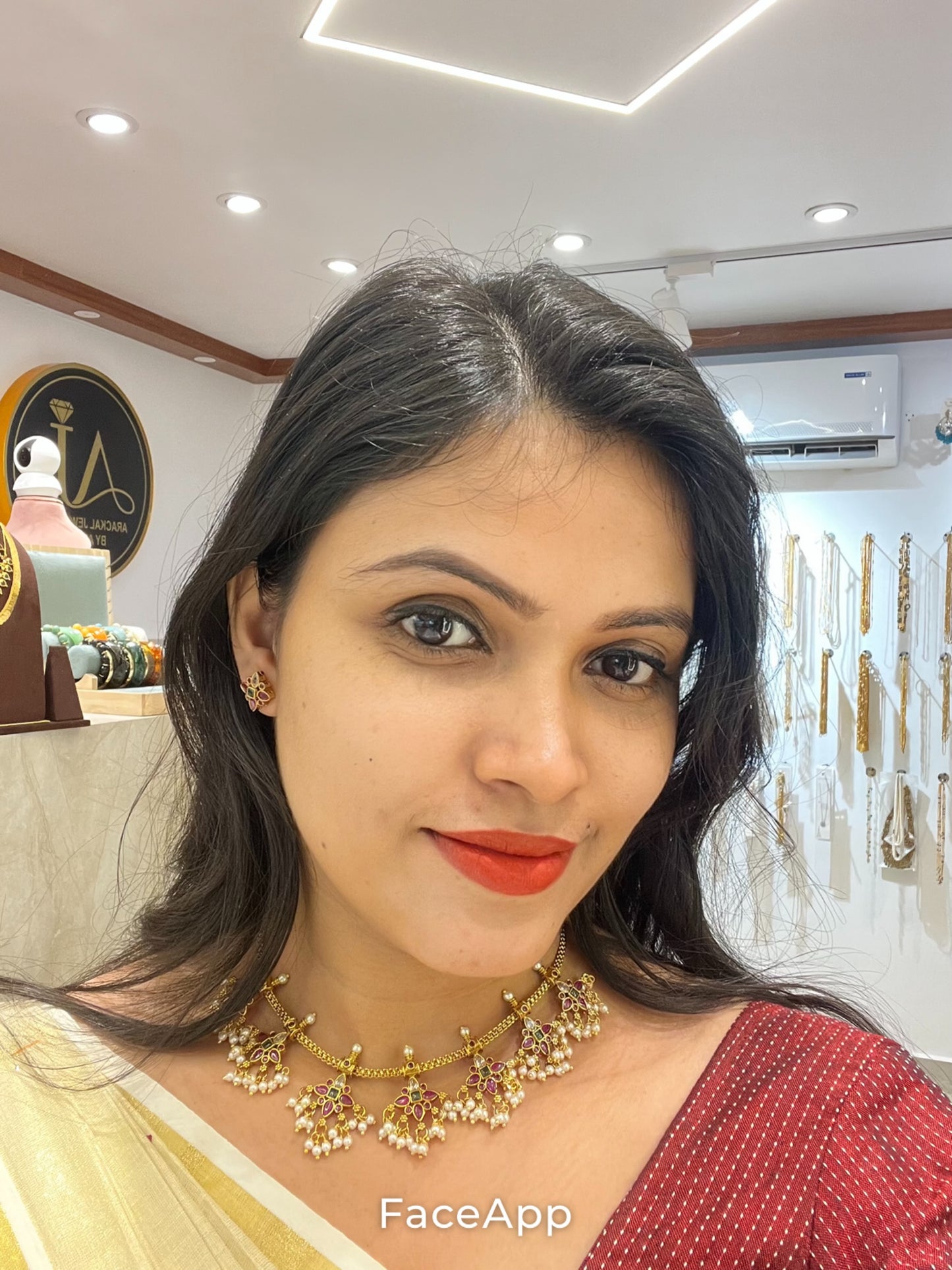 Premium quality non idol traditional kemp stone necklace set product code T20