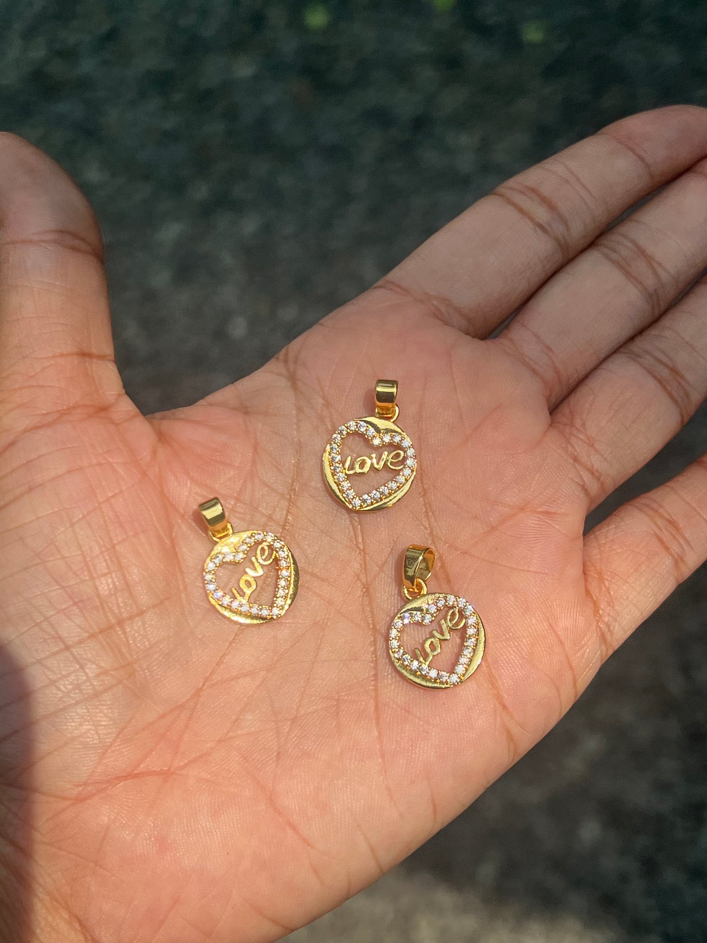 Premium daily wear 24 carat gold plated pendant product code G23