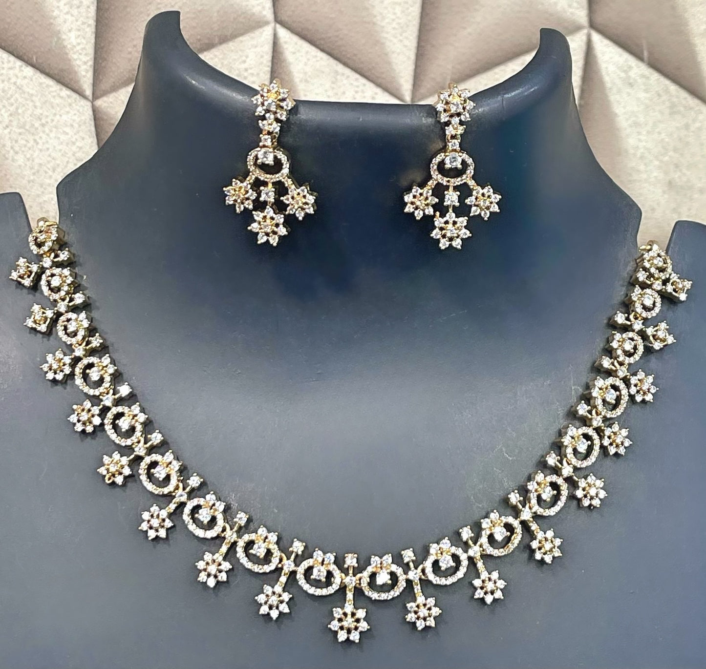 Premium daimond finish bridal necklace product code D08