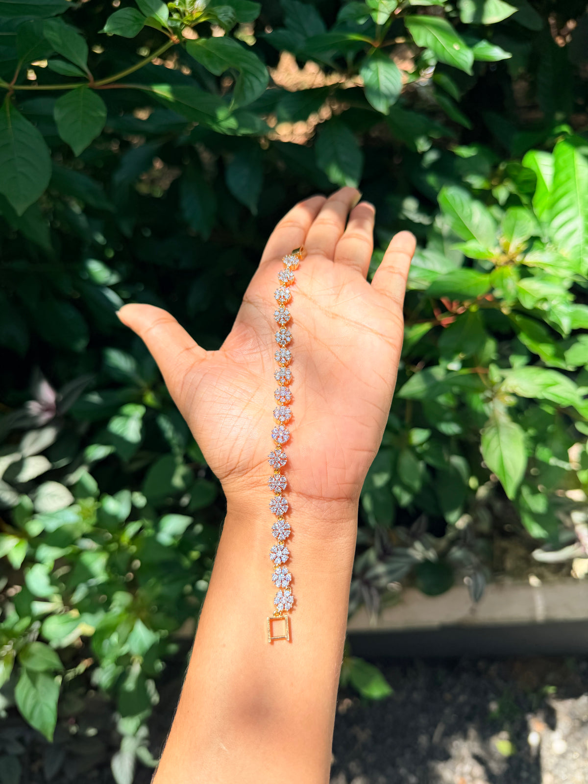 Premium diamond finish party wear bracelet (suitable for 2.2 and 2.4 )product code B243