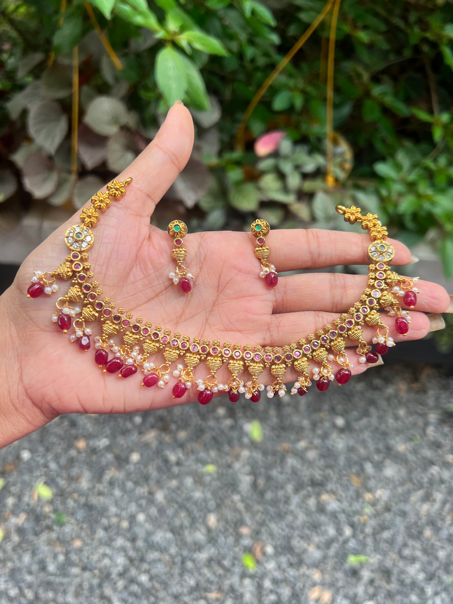 Premium quality non idol floral beads hanging necklace set product code T24