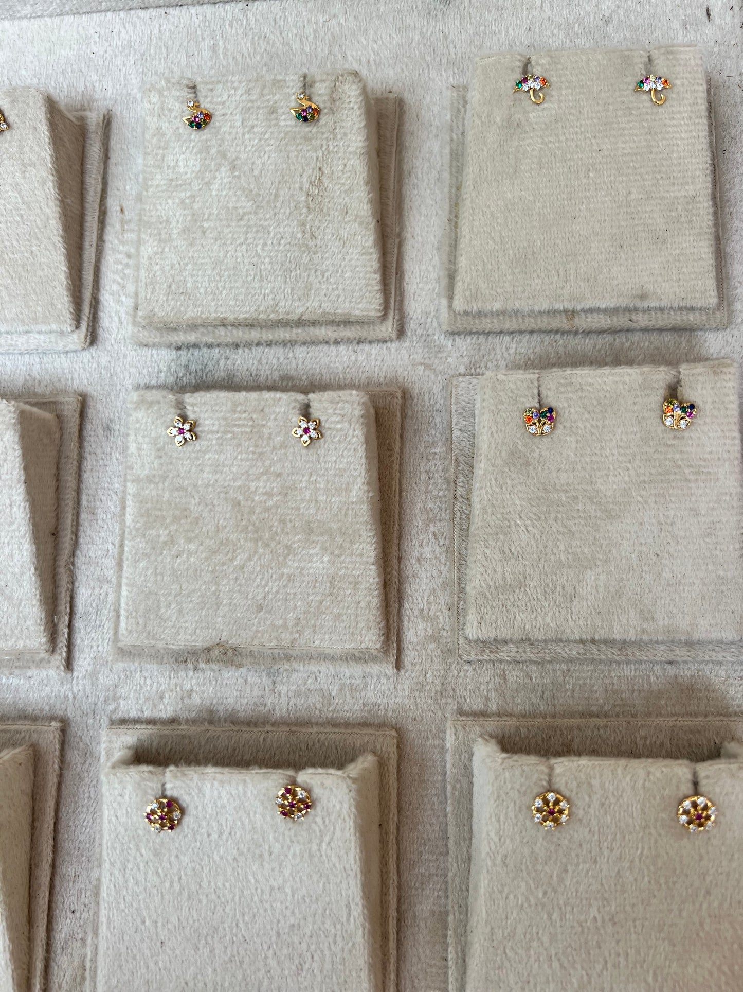 Premium quality ad daily wear screw back second studs /small kids friendly stud