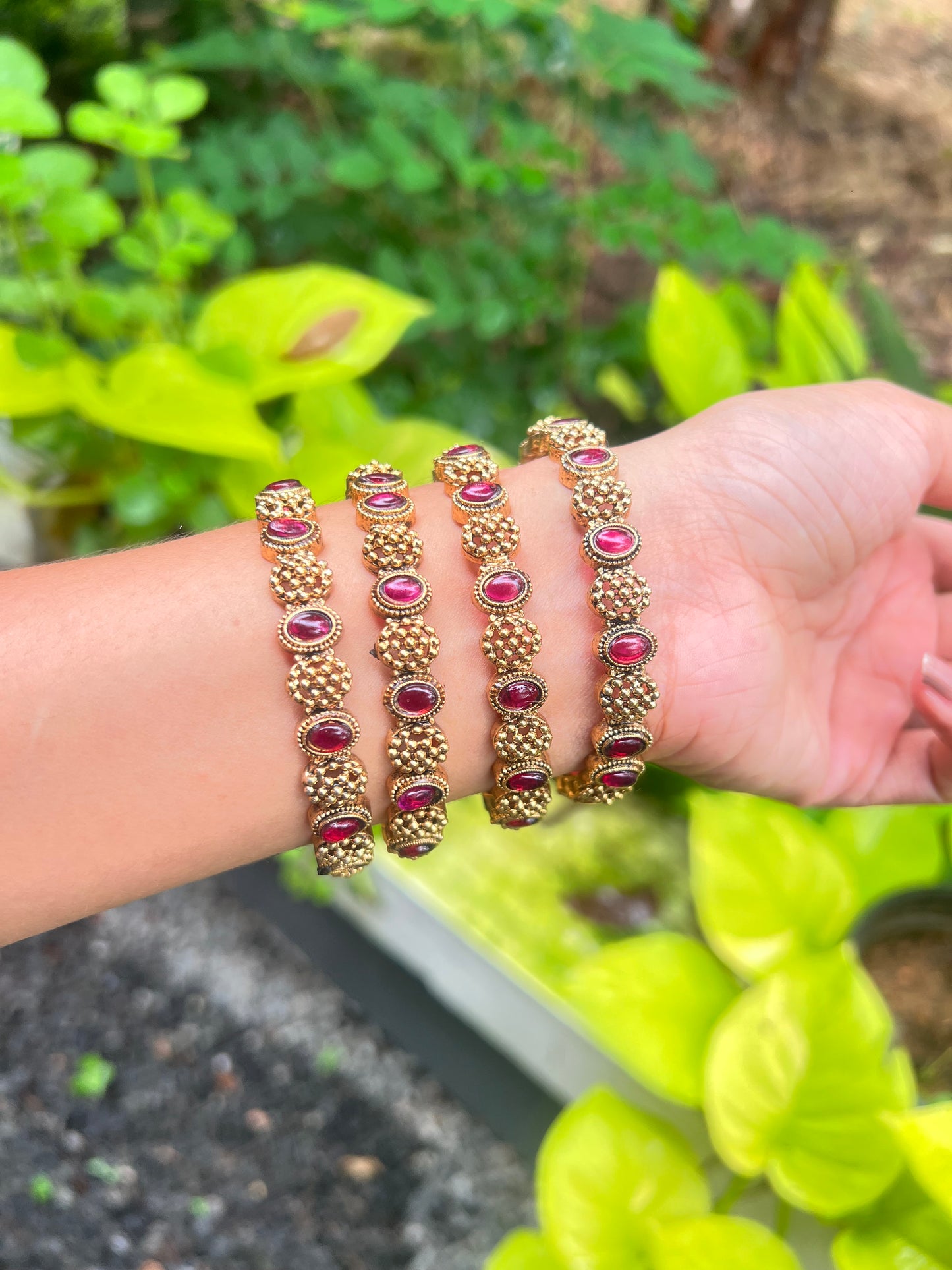 Premium antique gold non idol bangles( set of 4) product code B6