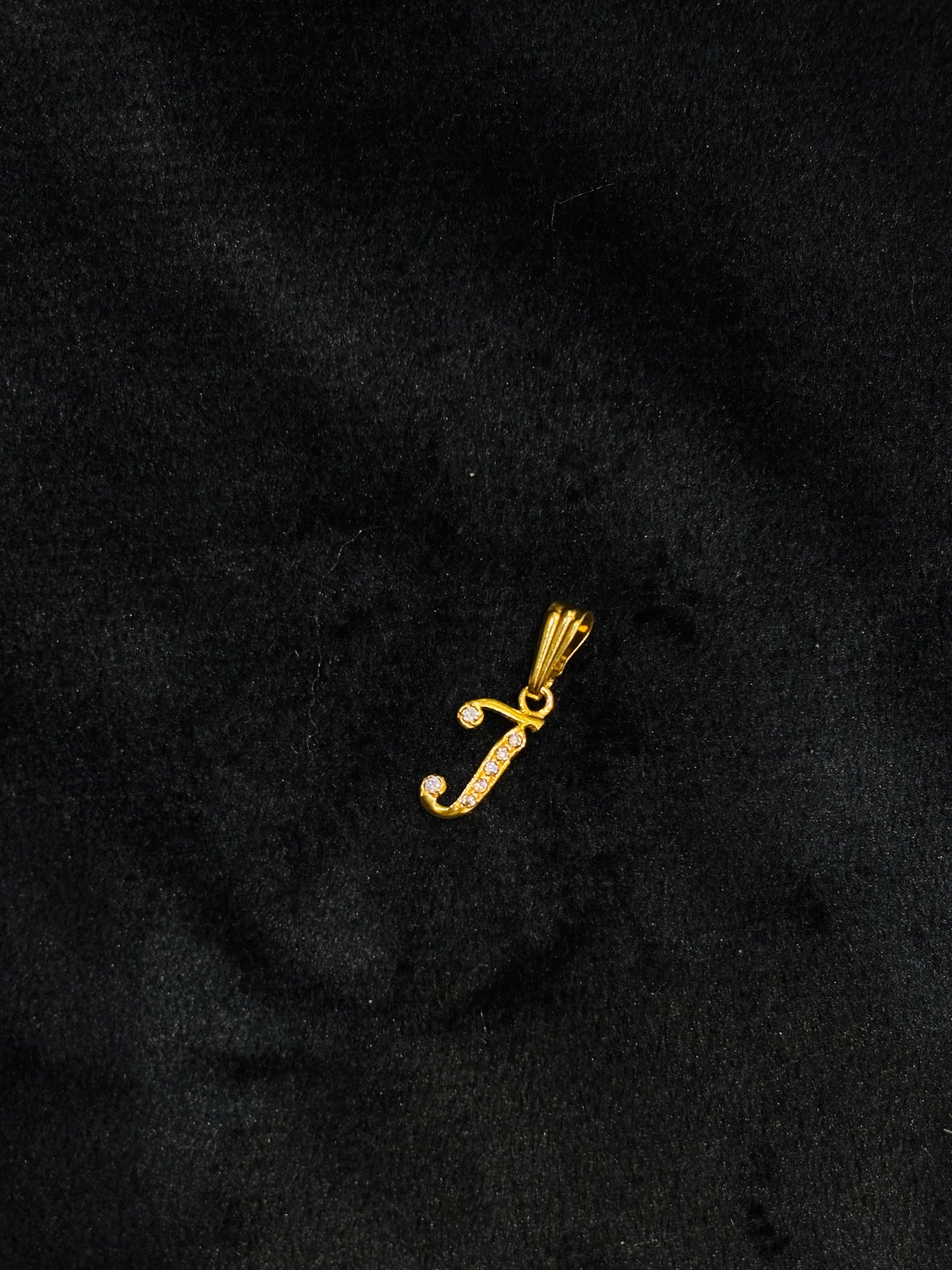 Premium daily wear anti tarnish gold plated ad stone pendant with chain set product code N390