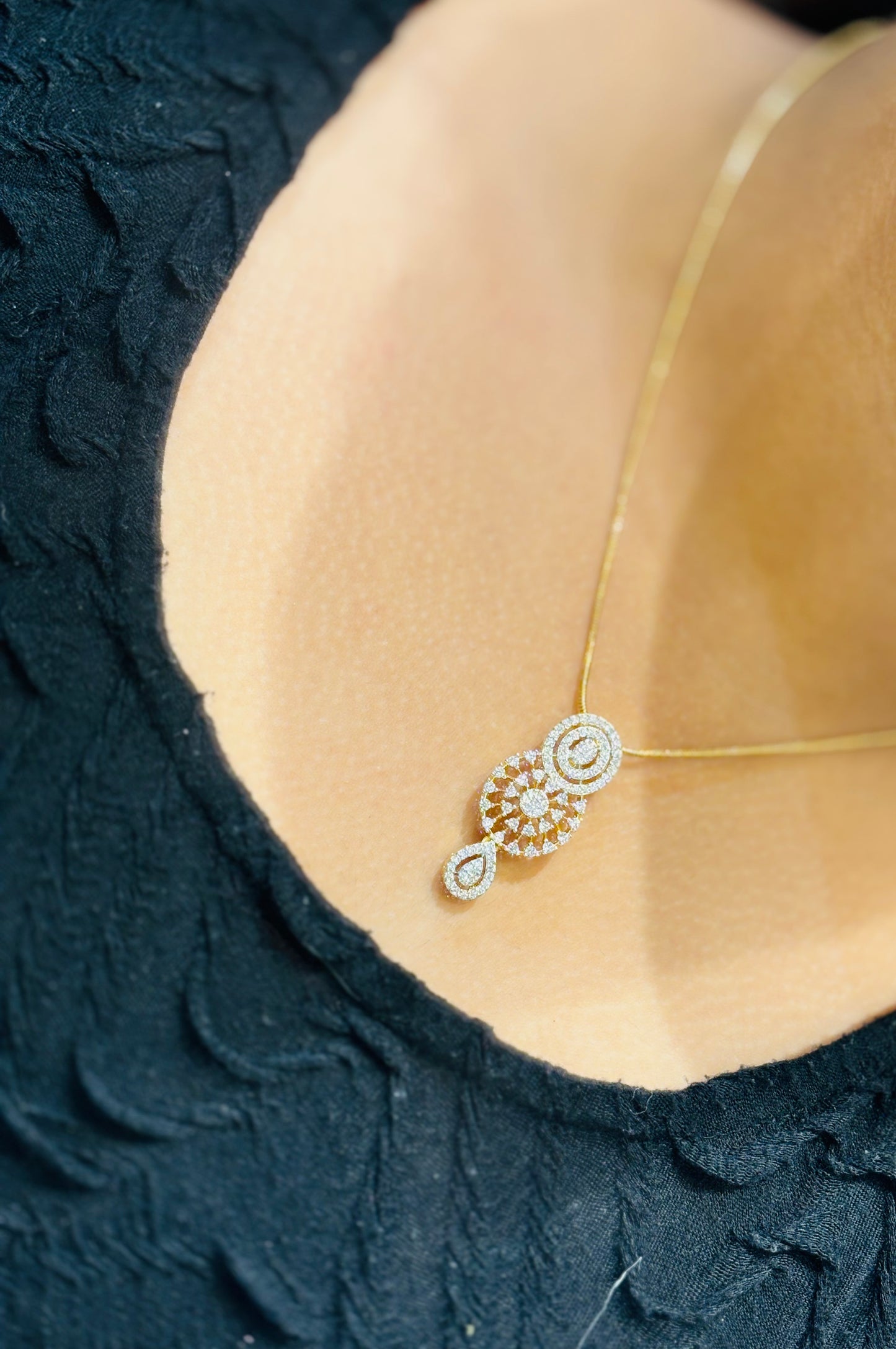 Premium daimond replica pendant set with chain product code N388