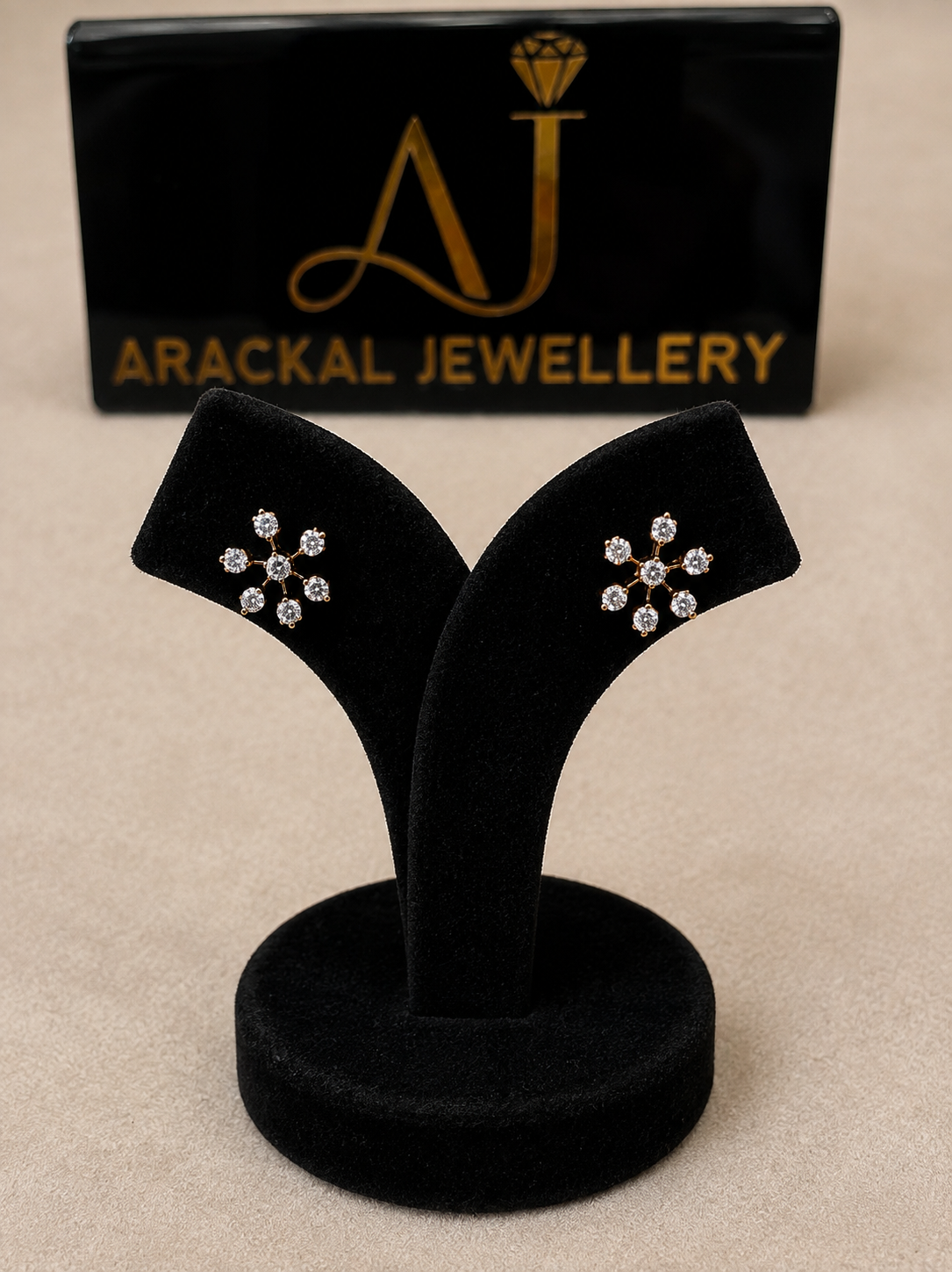 Premium diamond finish star stud product code E178