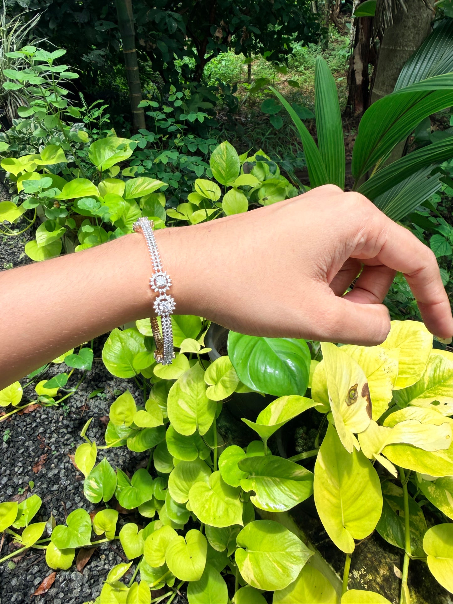 Premium diamond finish party wear bangle product code B204