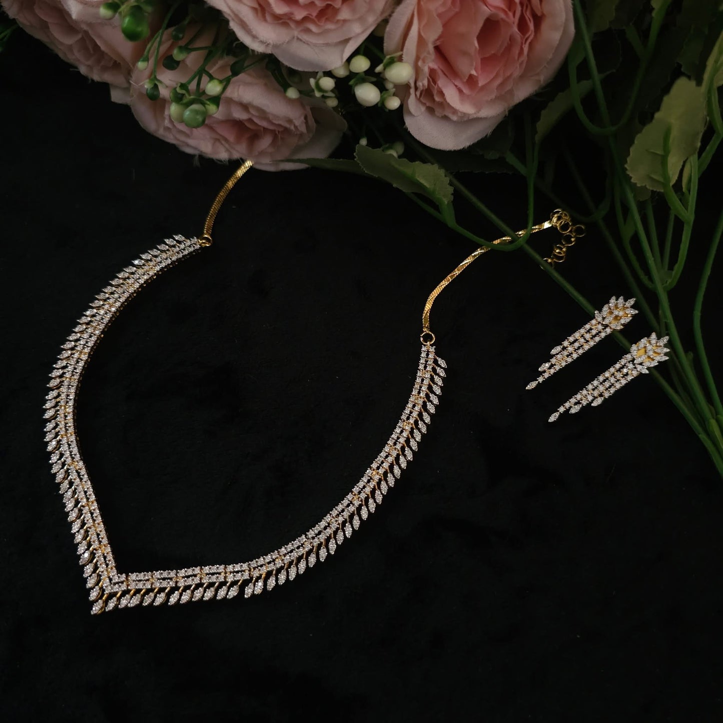 Premium daimond finish zircon stone necklace product code 77