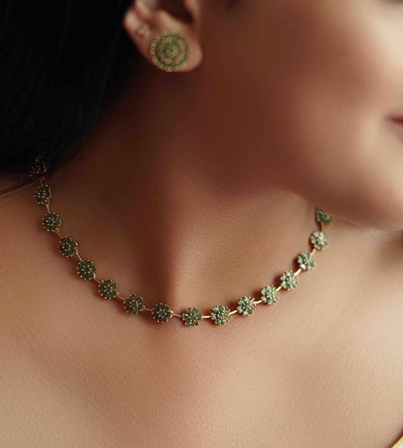 Trending ad floral necklace product code 160