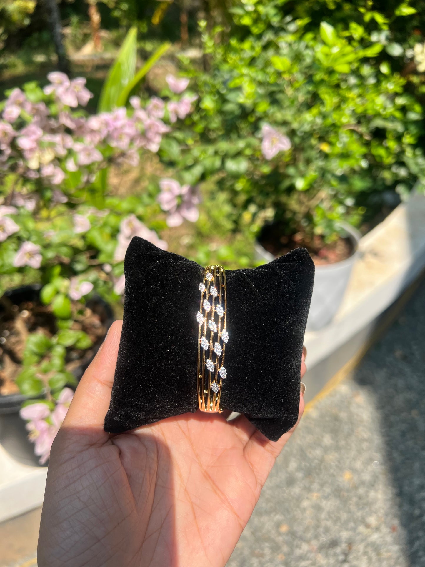 Premium party wear diamond finish openable bracelet product code B116