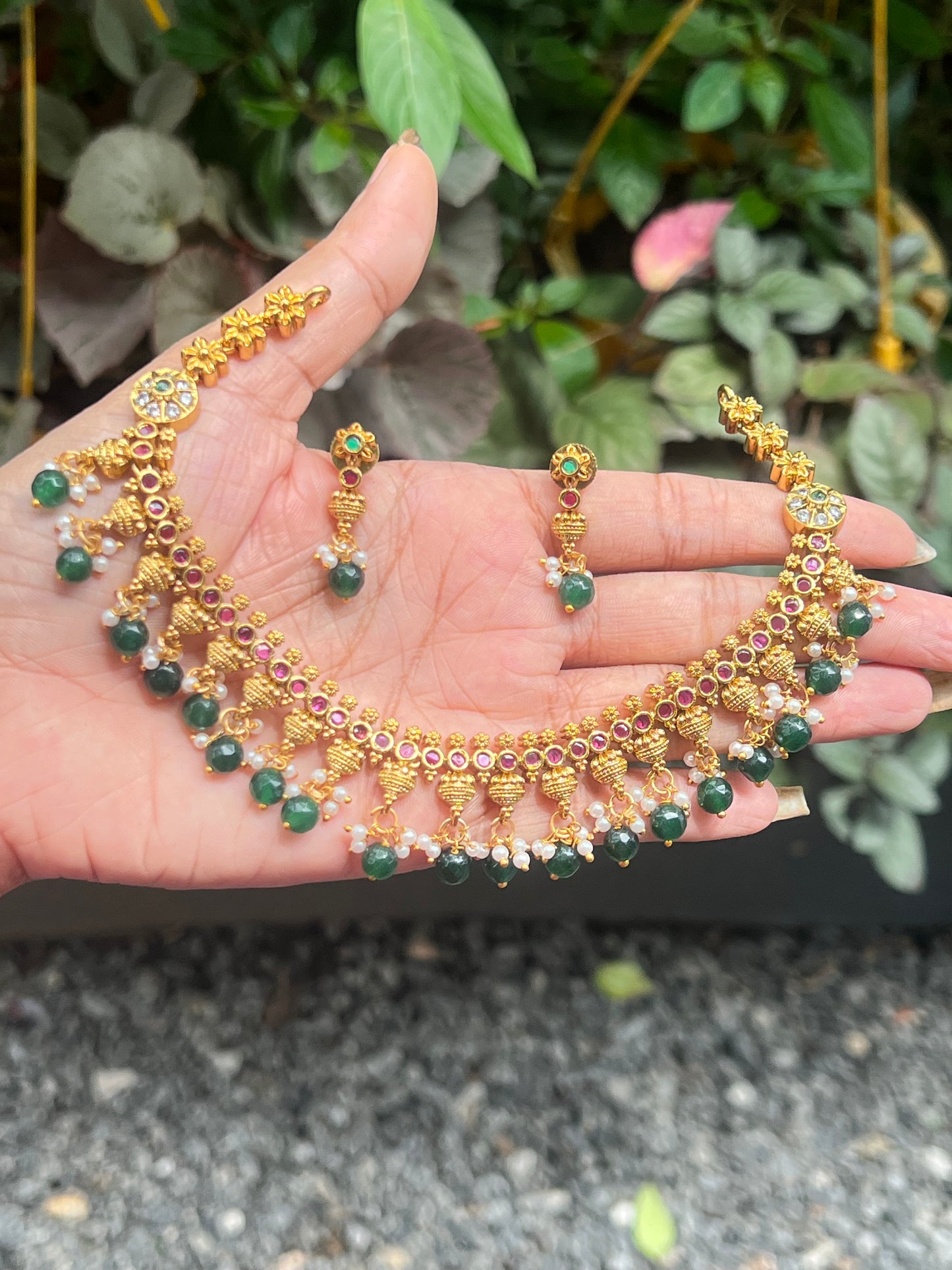 Premium quality non idol floral beads hanging necklace set product code T24