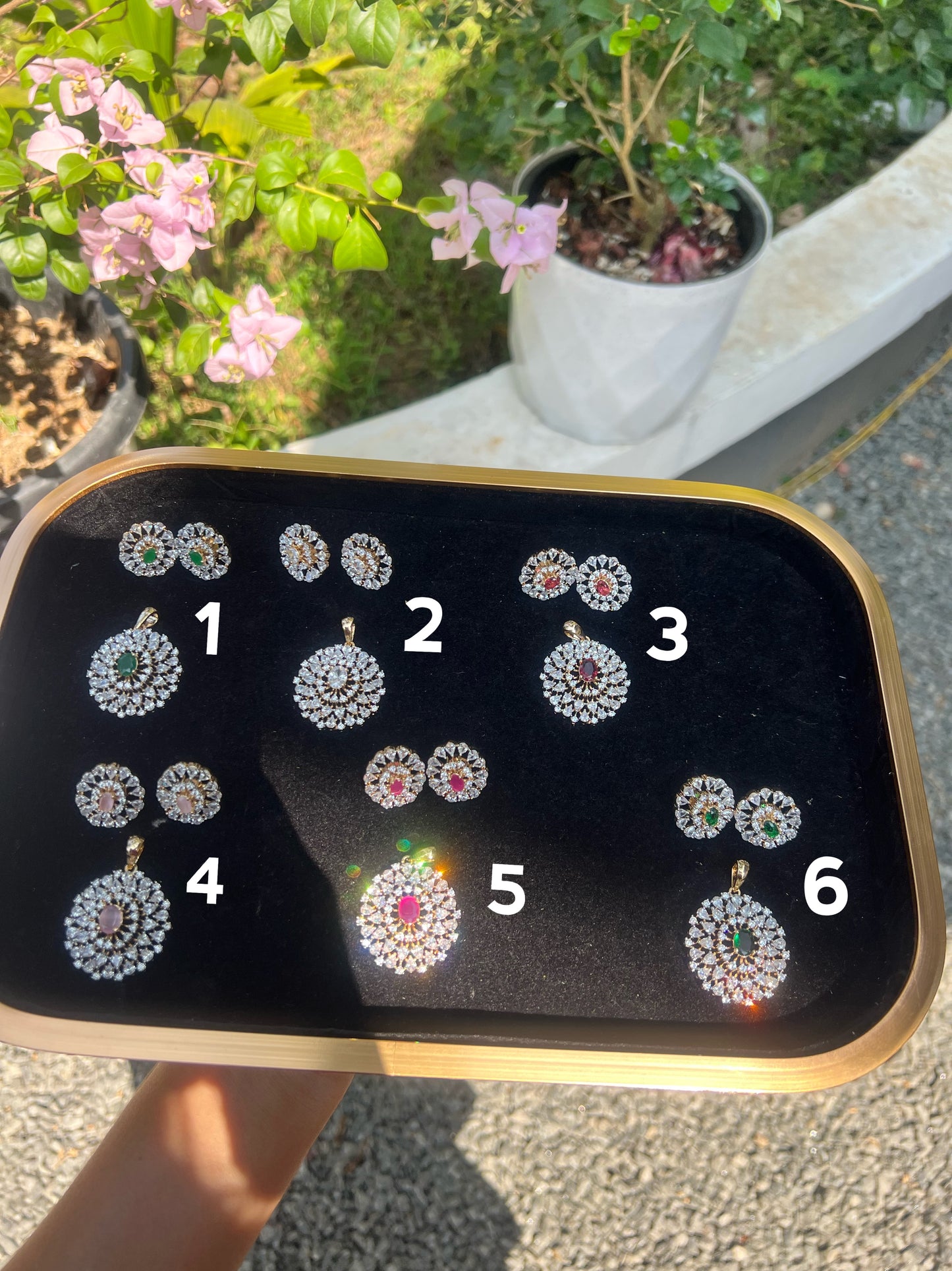 Premium diamond finish pendant set product code D96