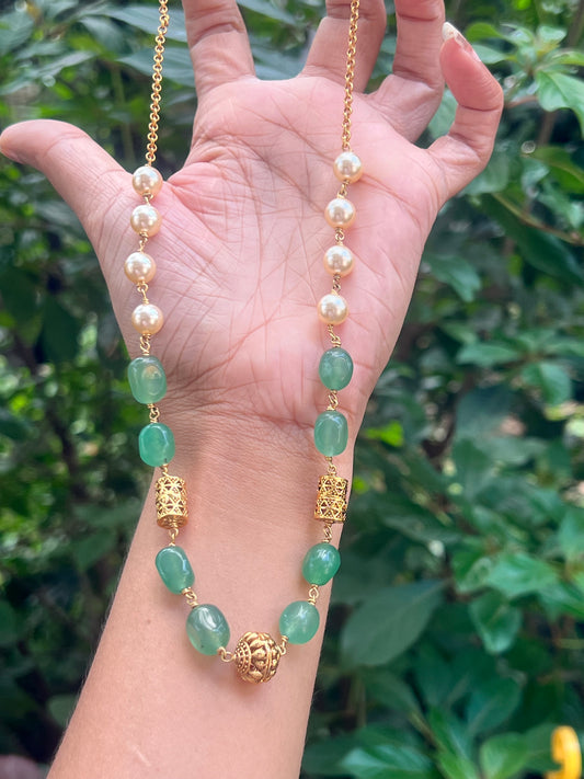 Premium gold mix pearl and Monalisa beads necklace product code P91