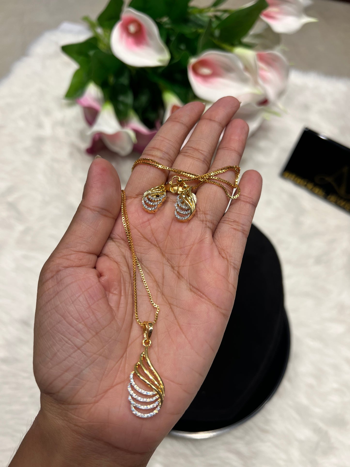 Premium quality ad daimond finish pendant set with chain product code N381