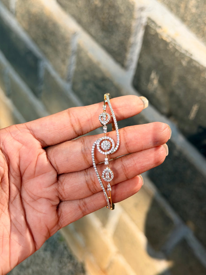 Premium diamond finish openable bracelet product code B253