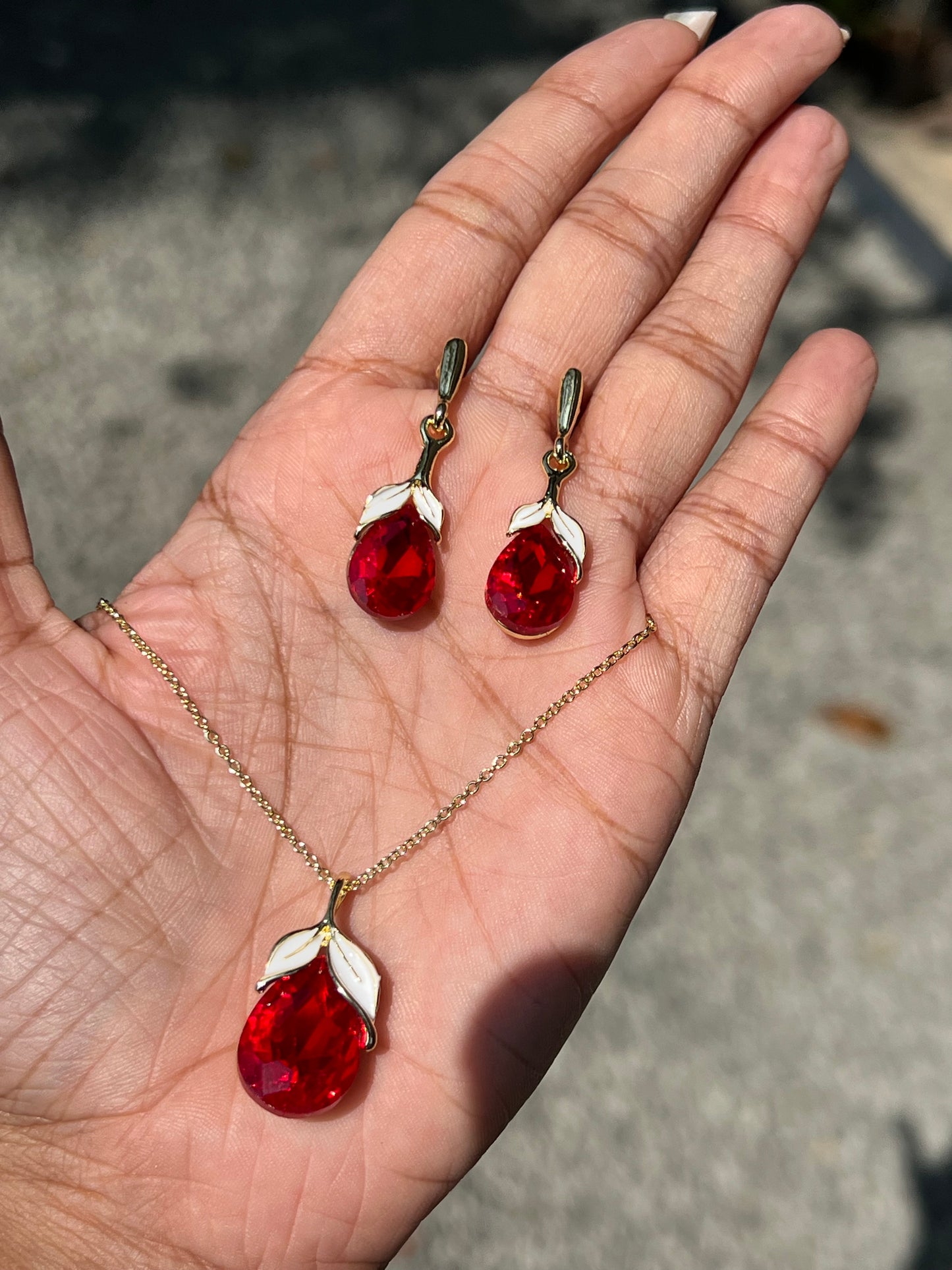 Premium quality anti tarnish pendant chain set product code C10