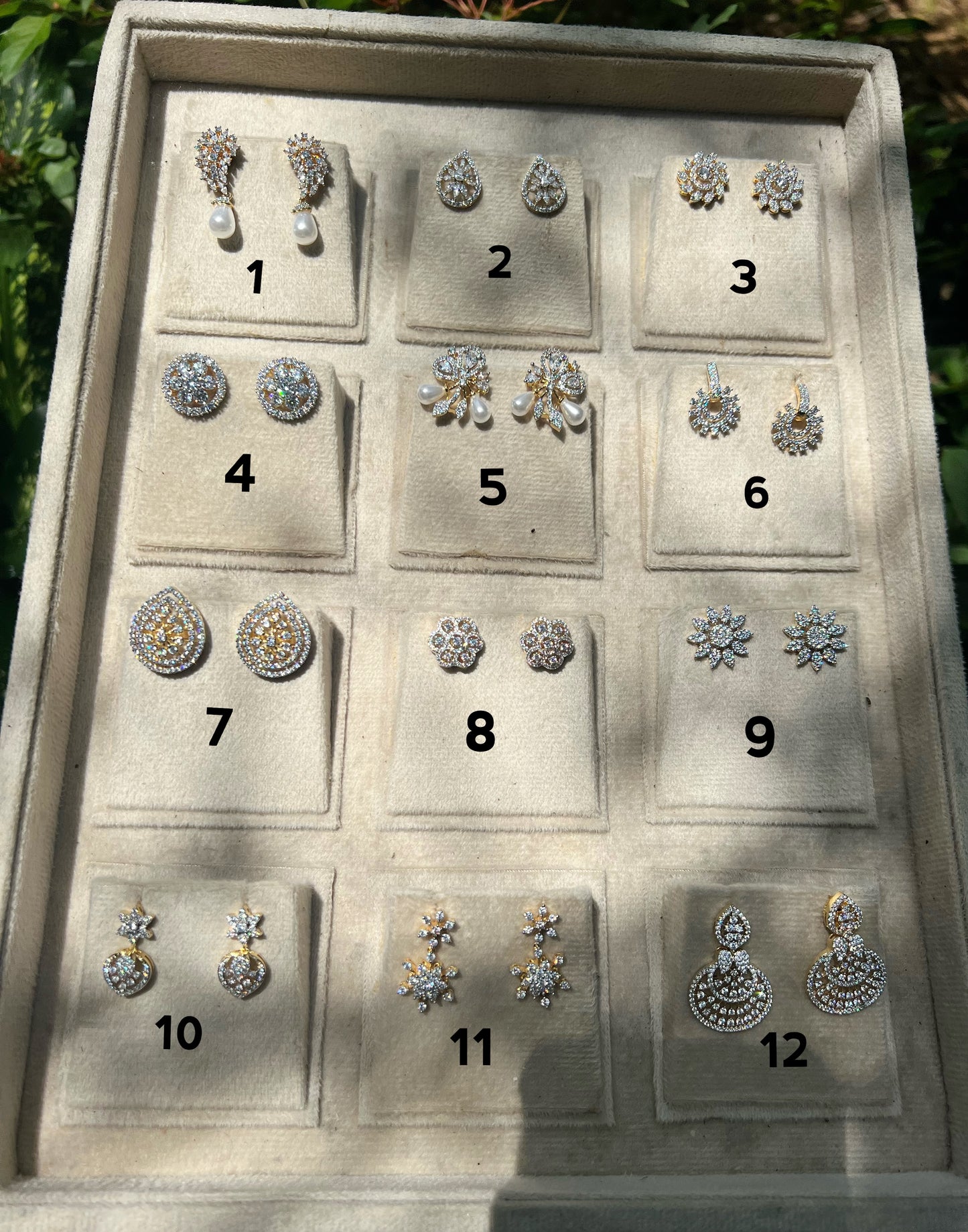 Premium quality ad daimond finish studs product code E61