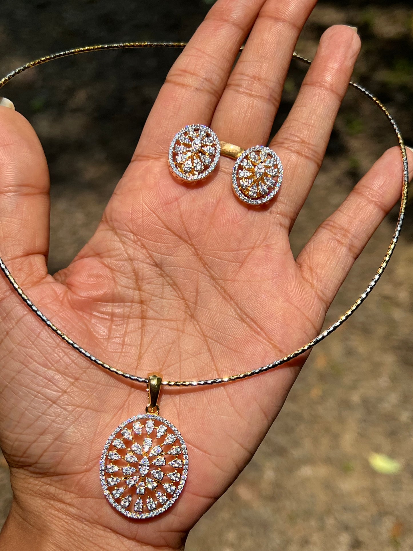 Premium beautiful diamond finish pendant chain set product code 1235