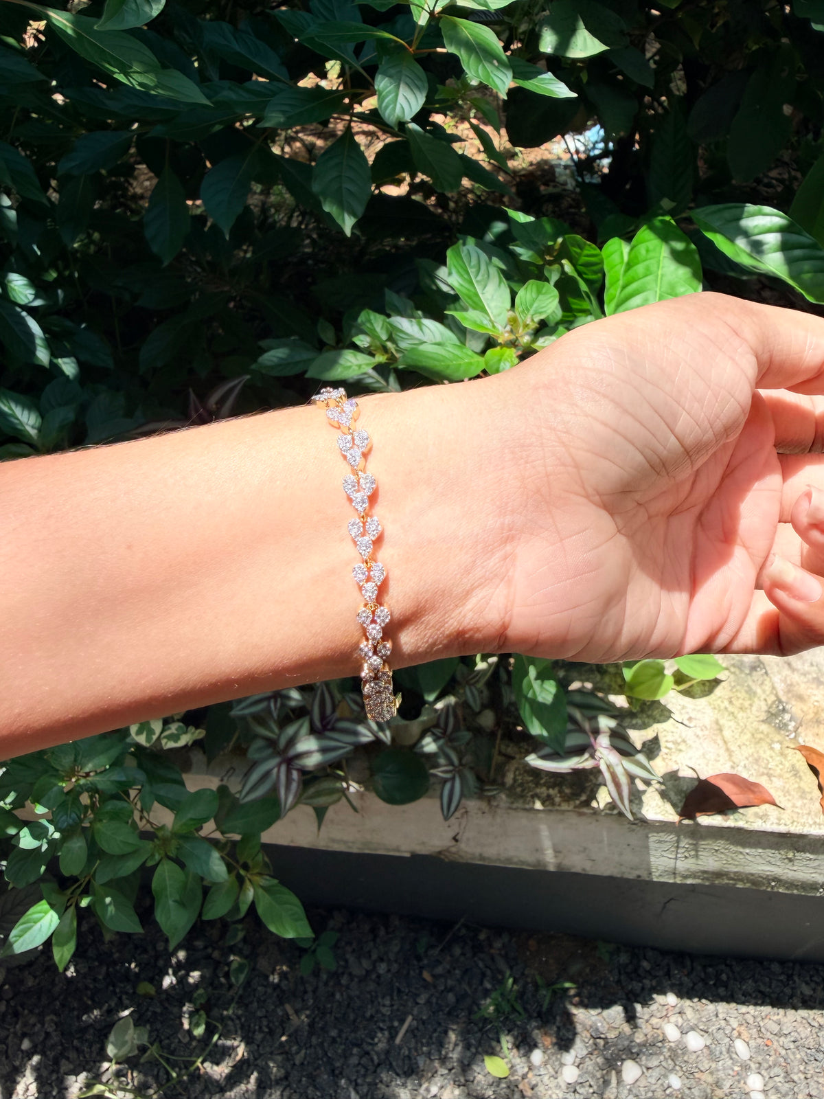 Premium diamond finish party wear bracelet (suitable for 2.2 and 2.4 )product code B243