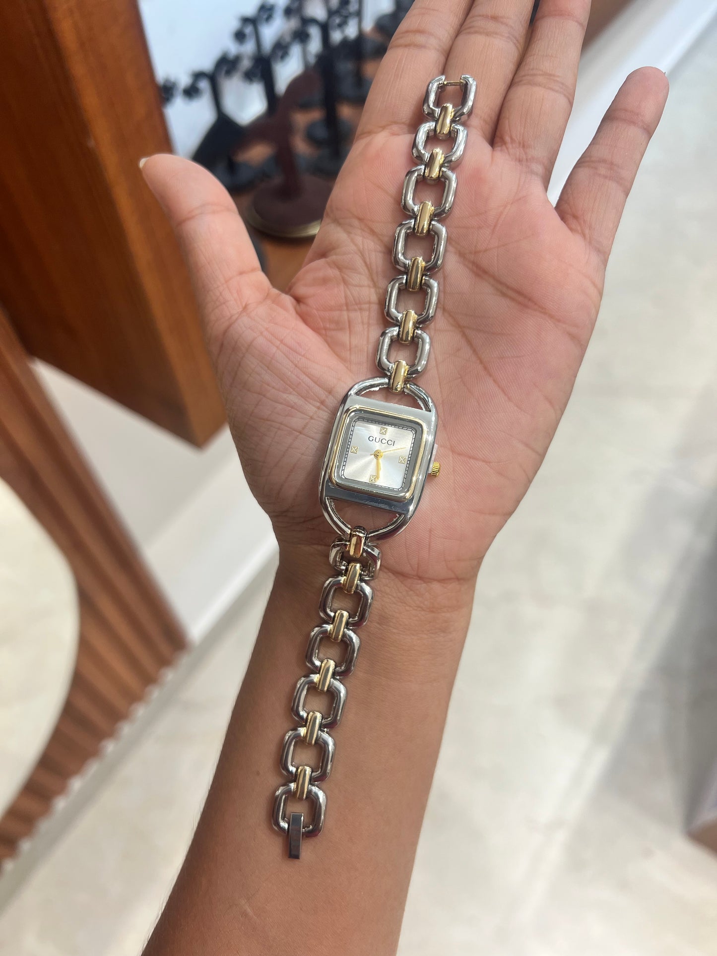 Premium quality all branded like  Rolex ,Gucci replica watches product code W25