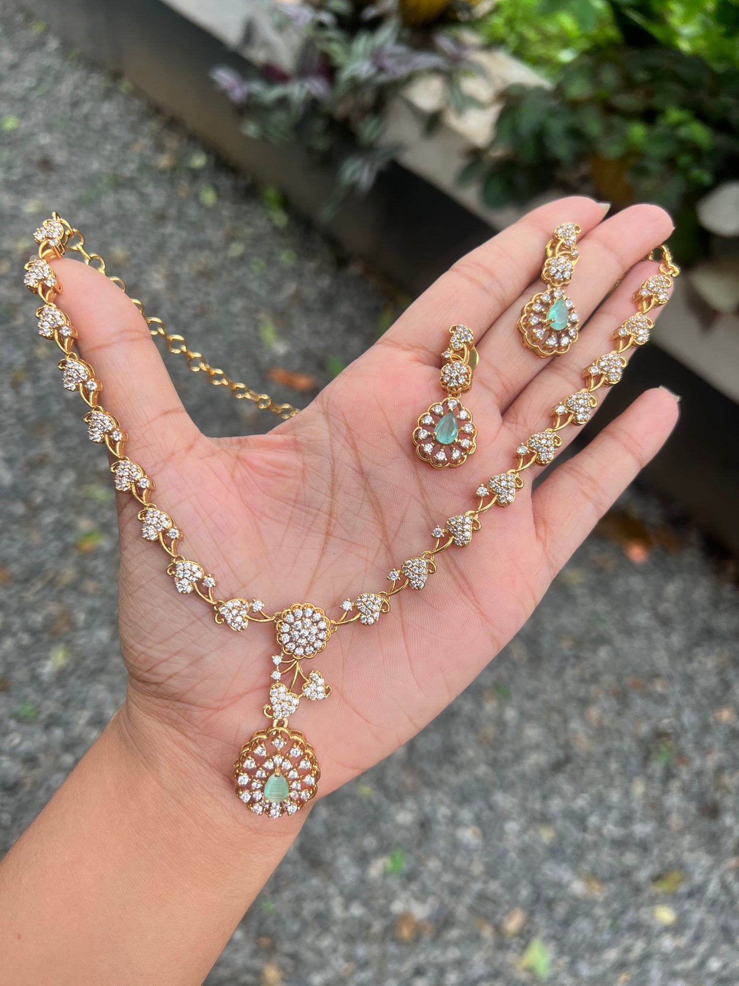 Premium antique gold ad bridal necklace set product code T40