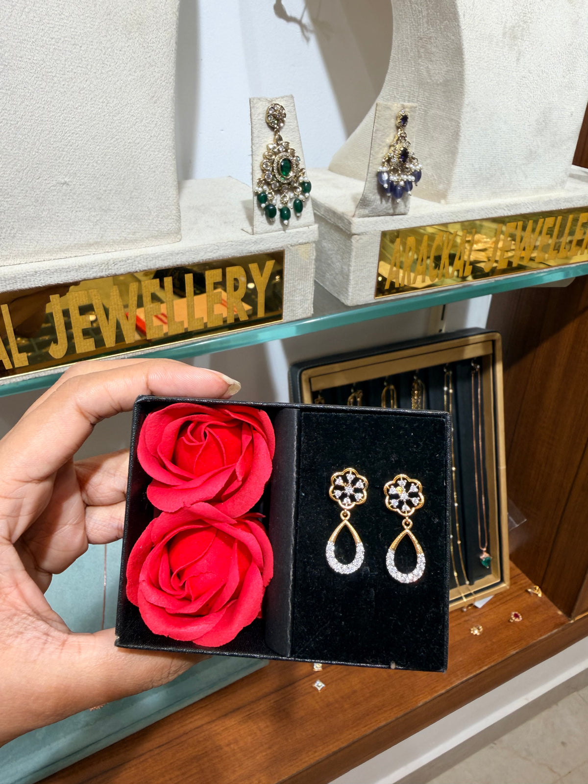 Premium diamond finish earrings product code E253