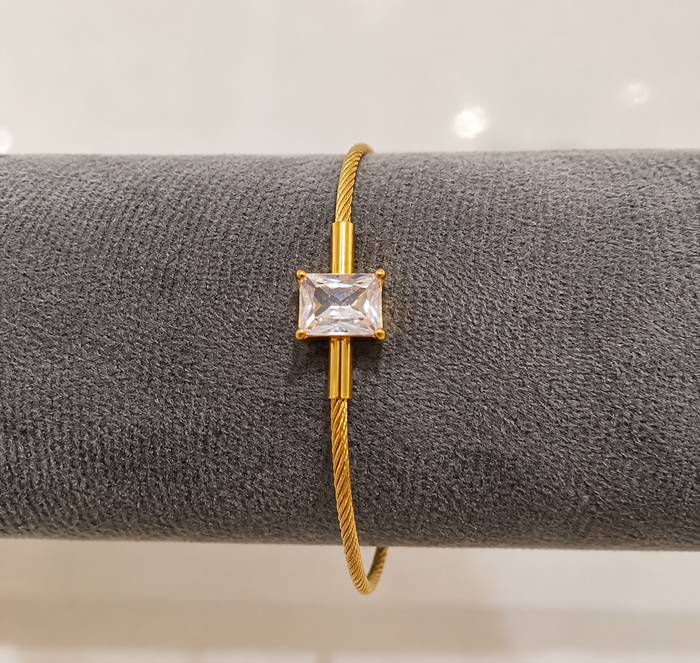Premium anti tarnish adjustable bracelet