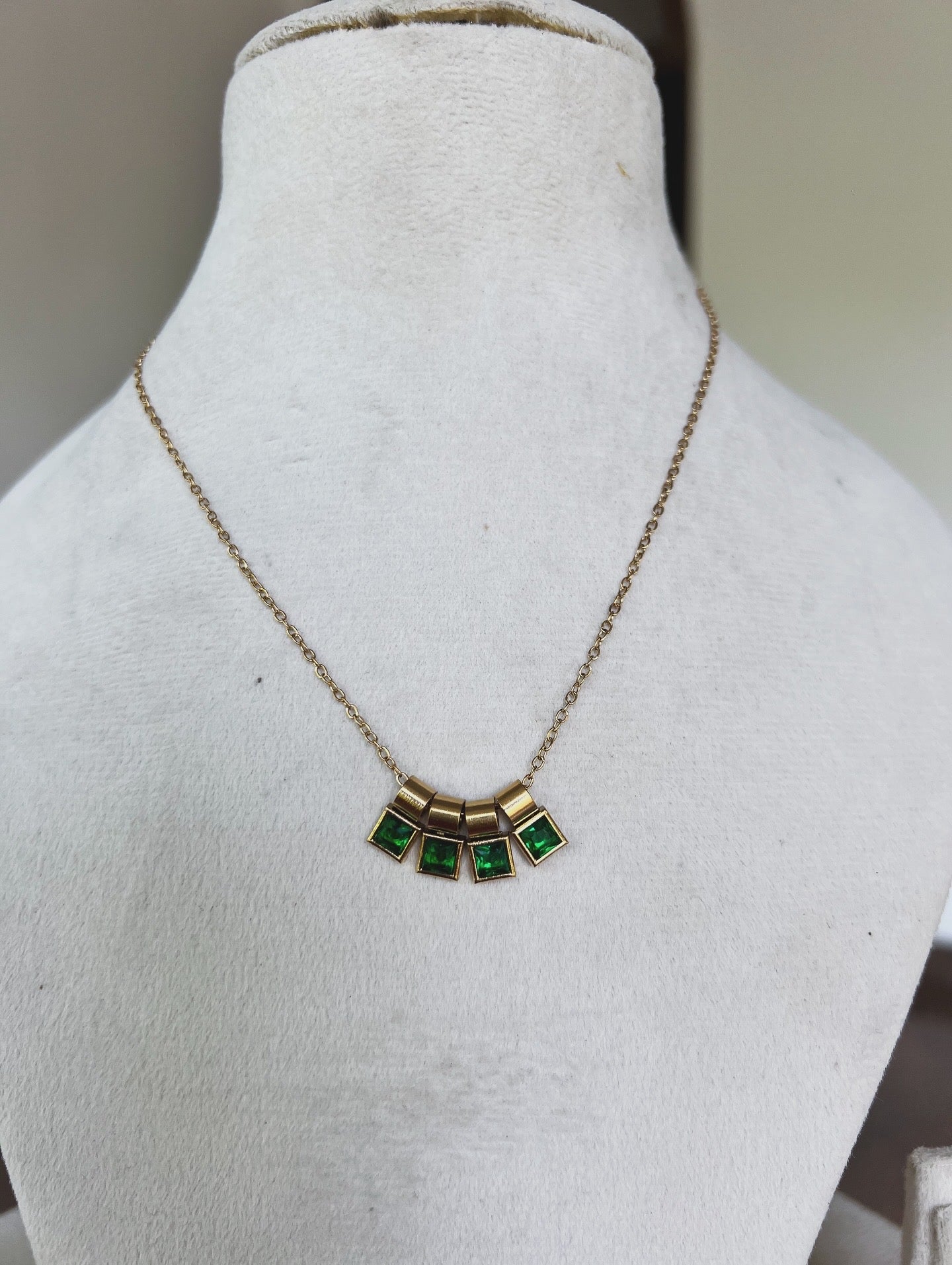 Premium anti tarnish daily wear stainless steel necklace product code N378