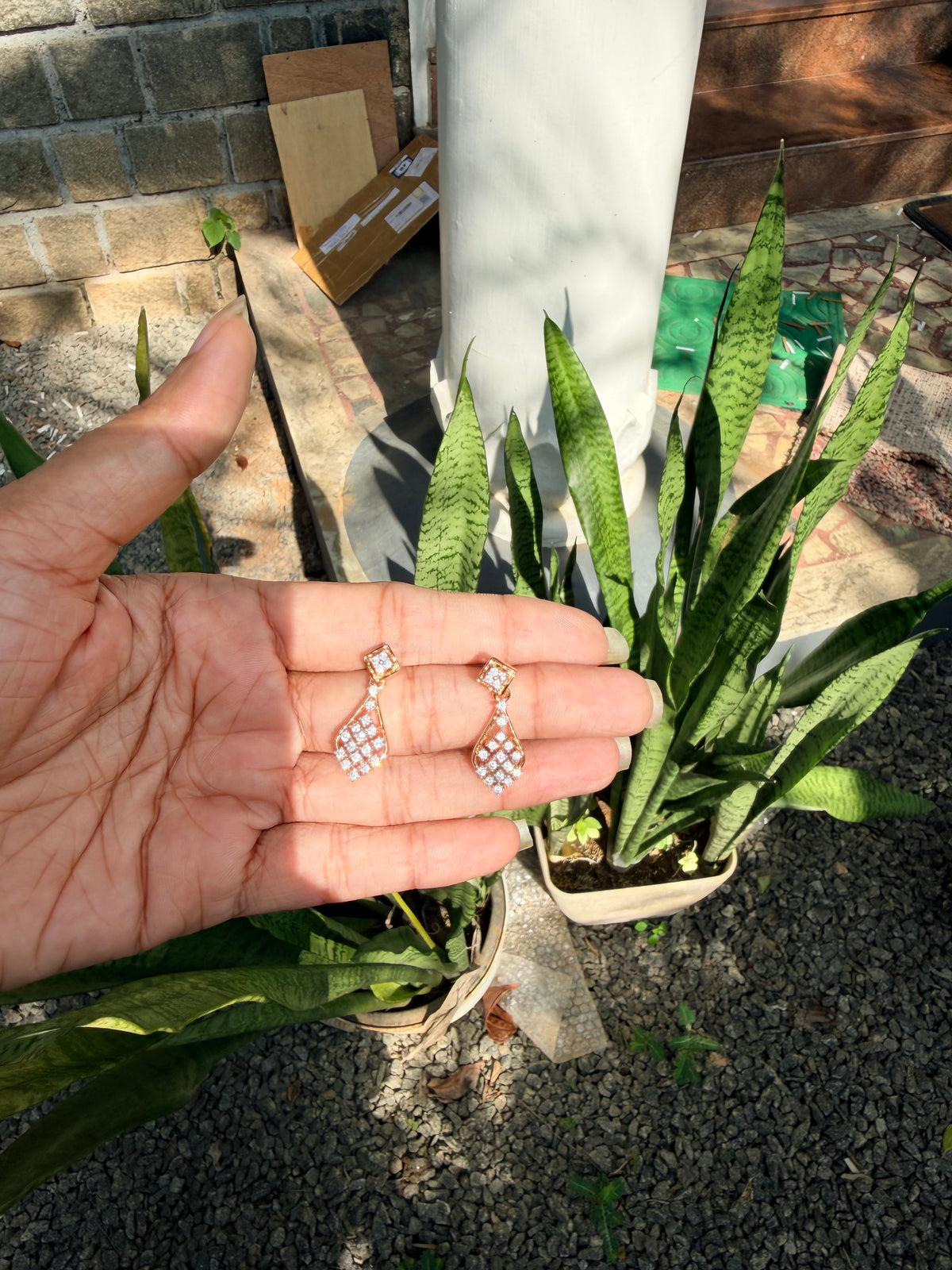 Premium diamond finish earrings product code E243