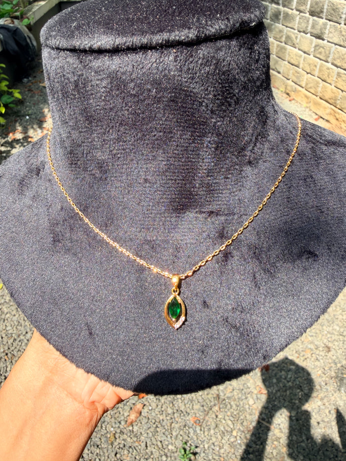 Premium gold plated daily wear pendant with chain G180
